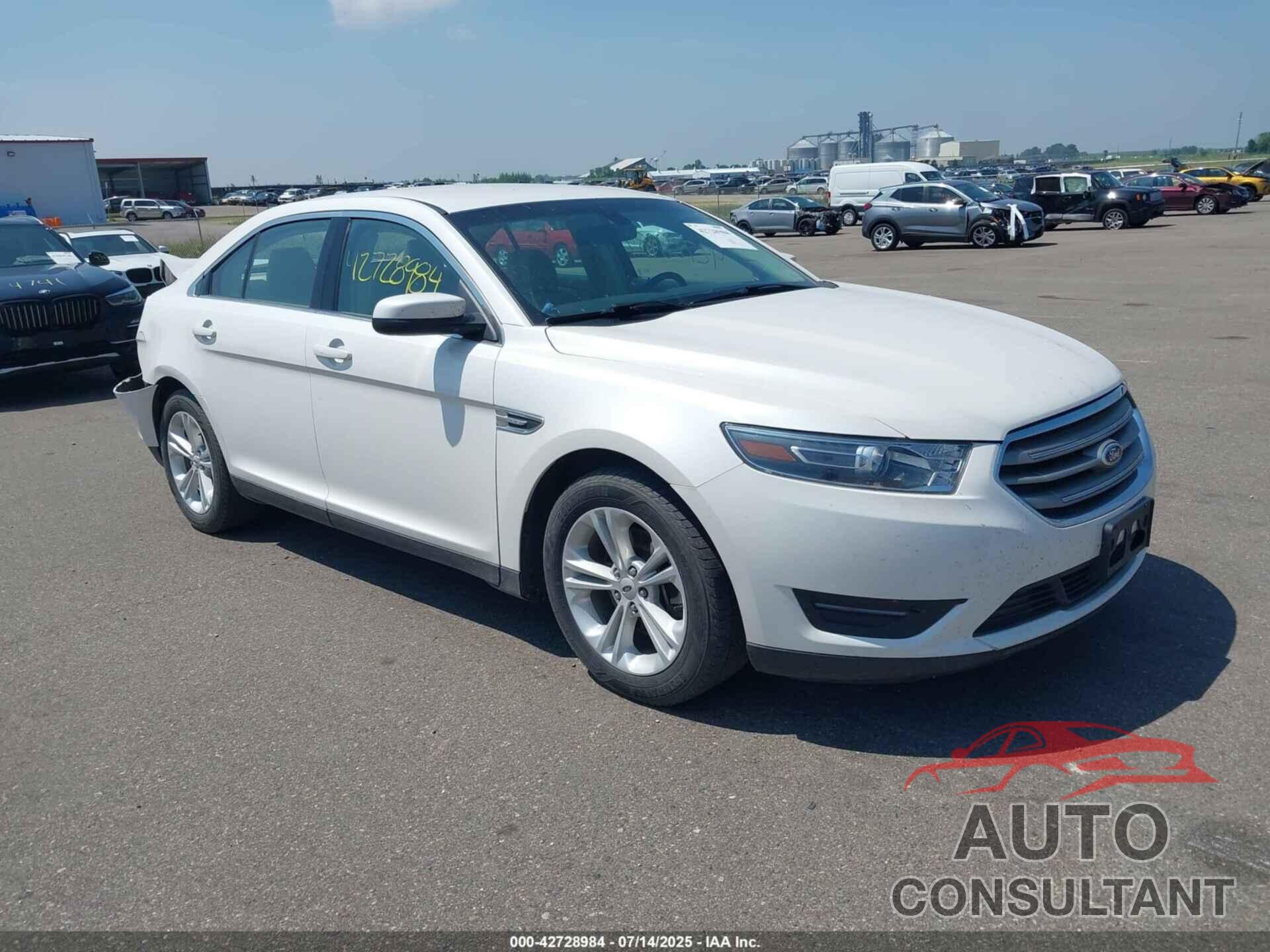 FORD TAURUS 2015 - 1FAHP2E82FG151517
