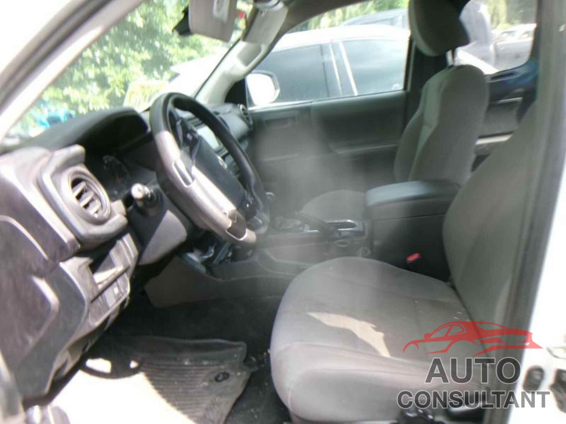 TOYOTA TACOMA 2019 - 5TFRX5GN6KX156104