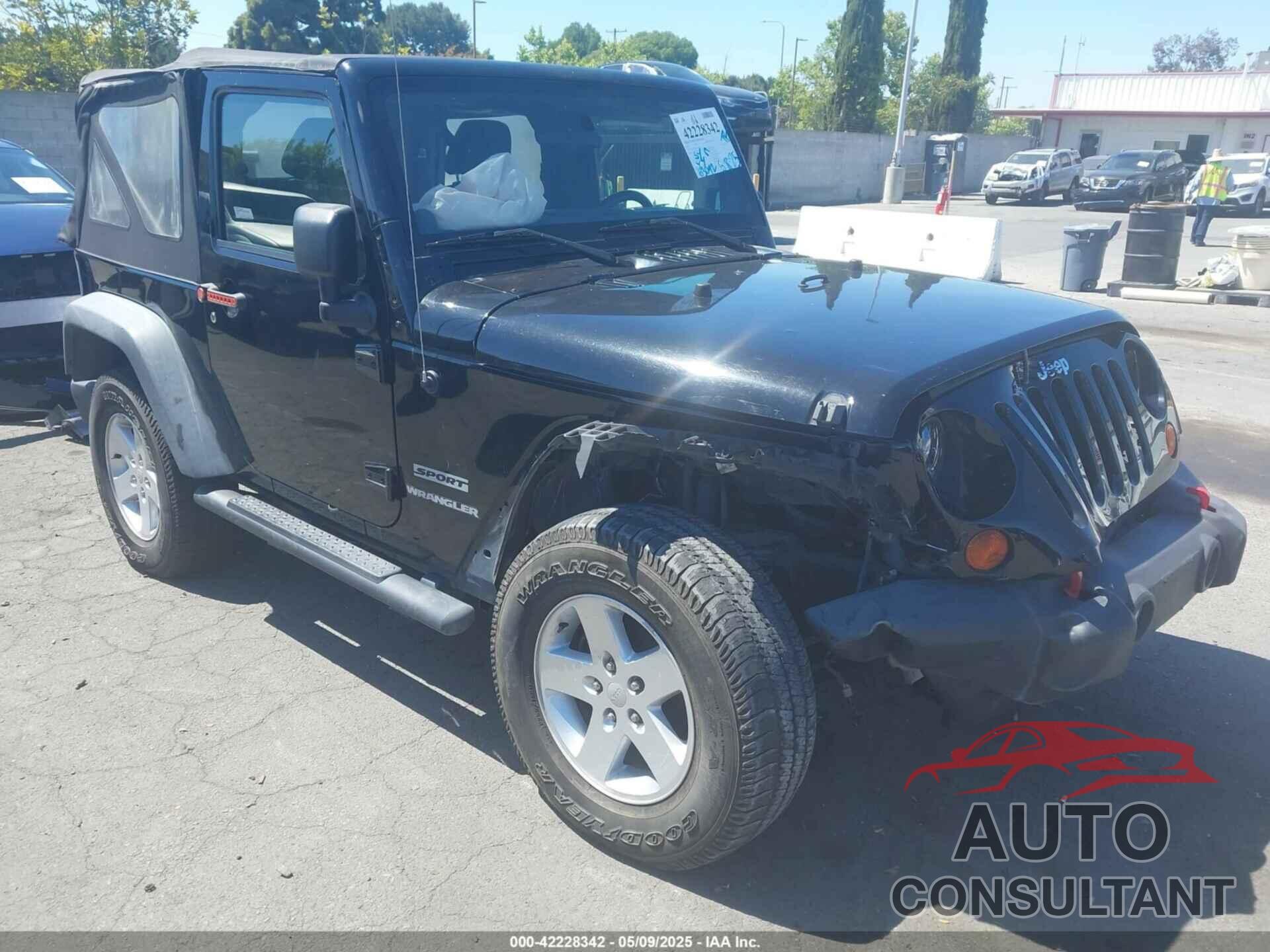 JEEP WRANGLER 2011 - 1J4AA2D15BL557627