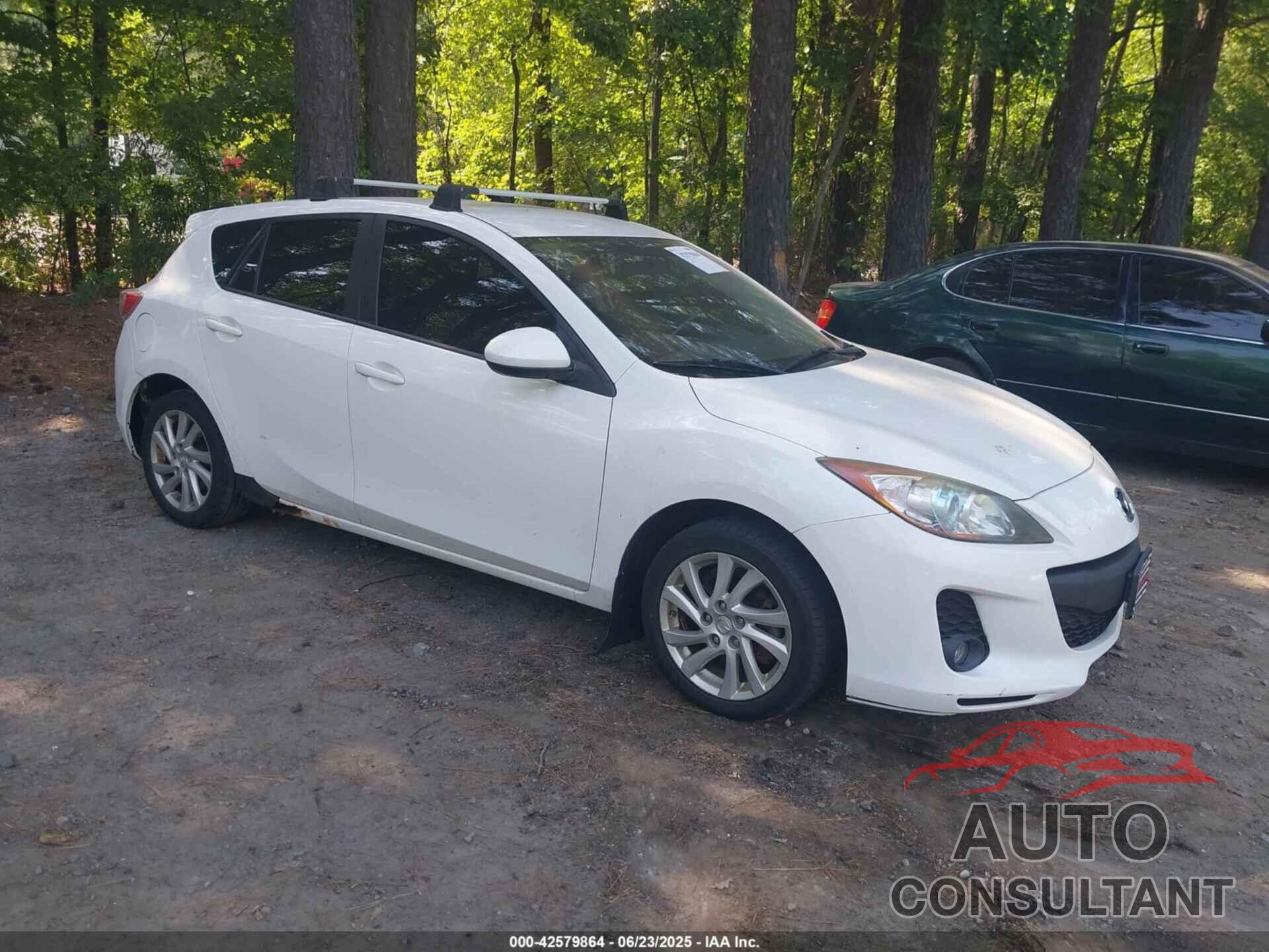 MAZDA MAZDA3 2012 - JM1BL1L82C1615882