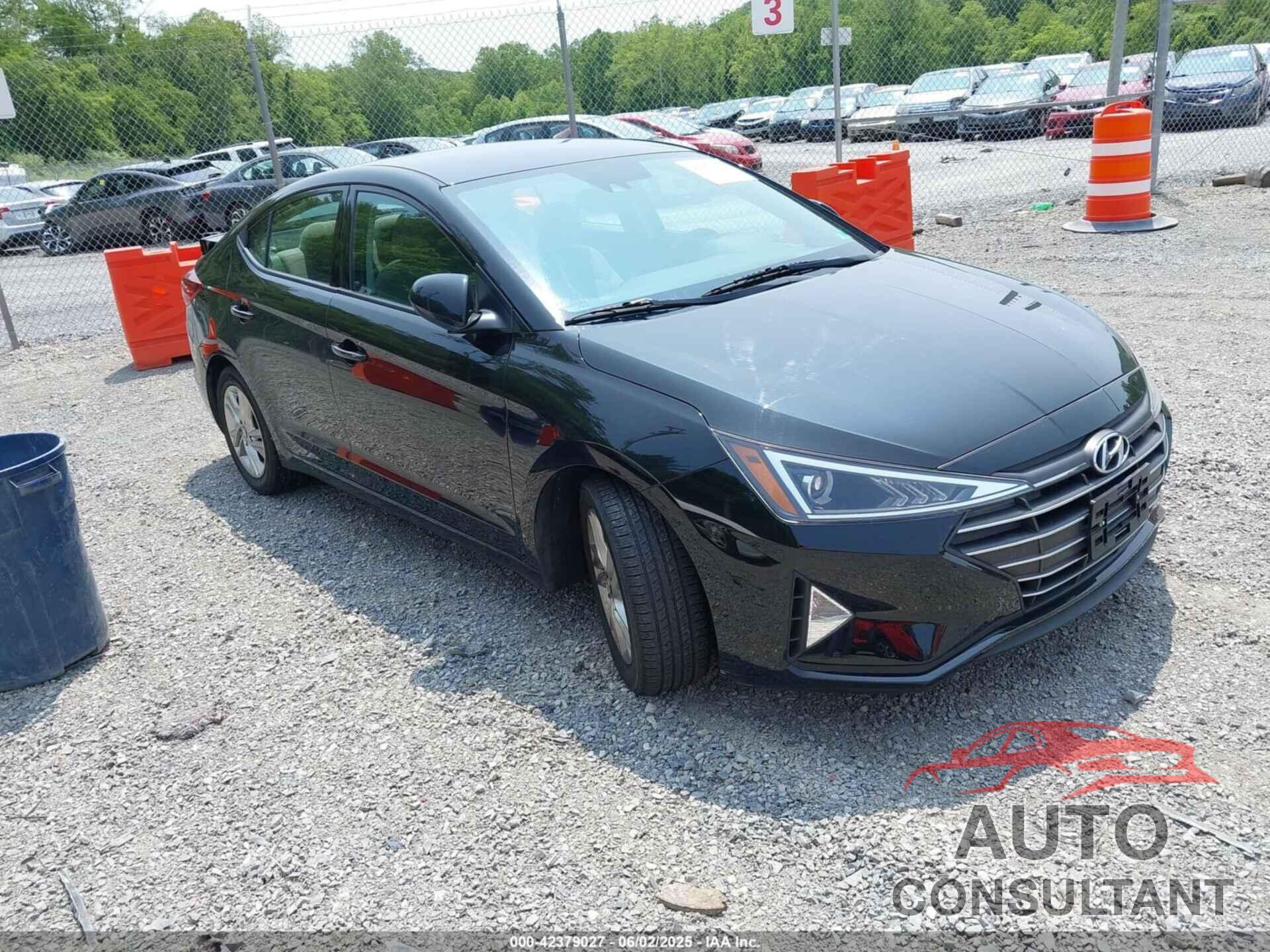 HYUNDAI ELANTRA 2019 - 5NPD84LF3KH408807