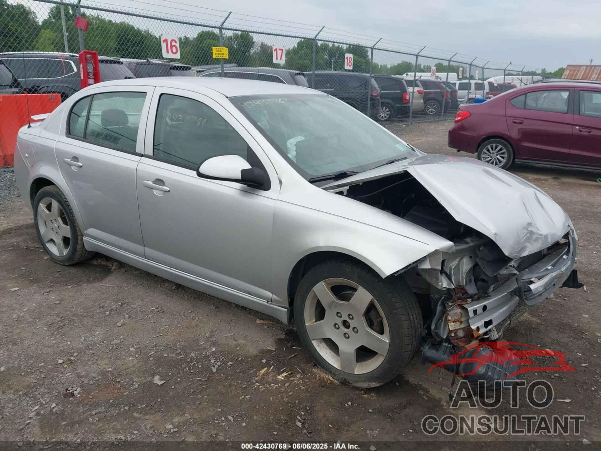 CHEVROLET COBALT 2010 - 1G1AF5F55A7231092
