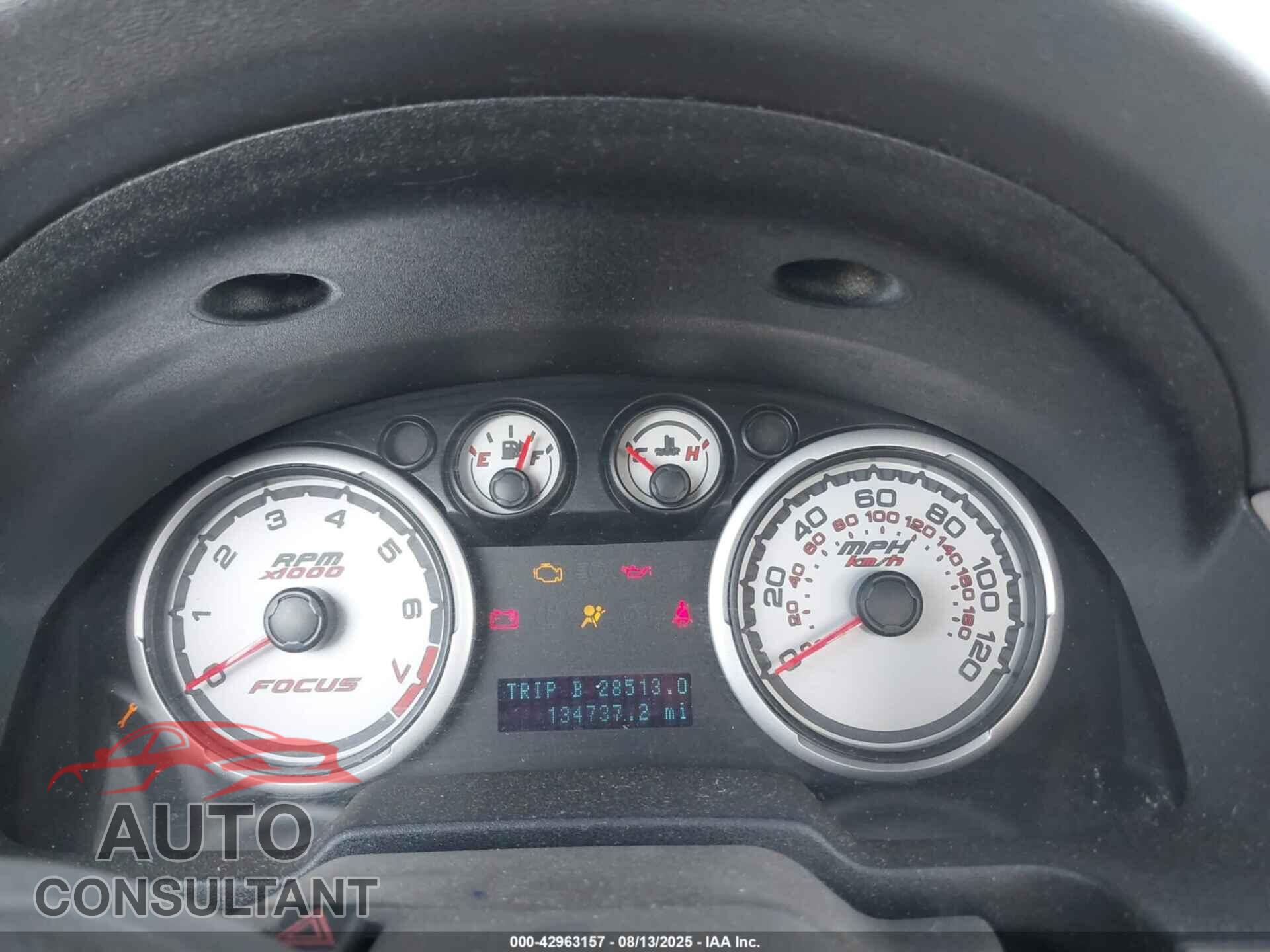 FORD FOCUS 2009 - 1FAHP35N89W202086