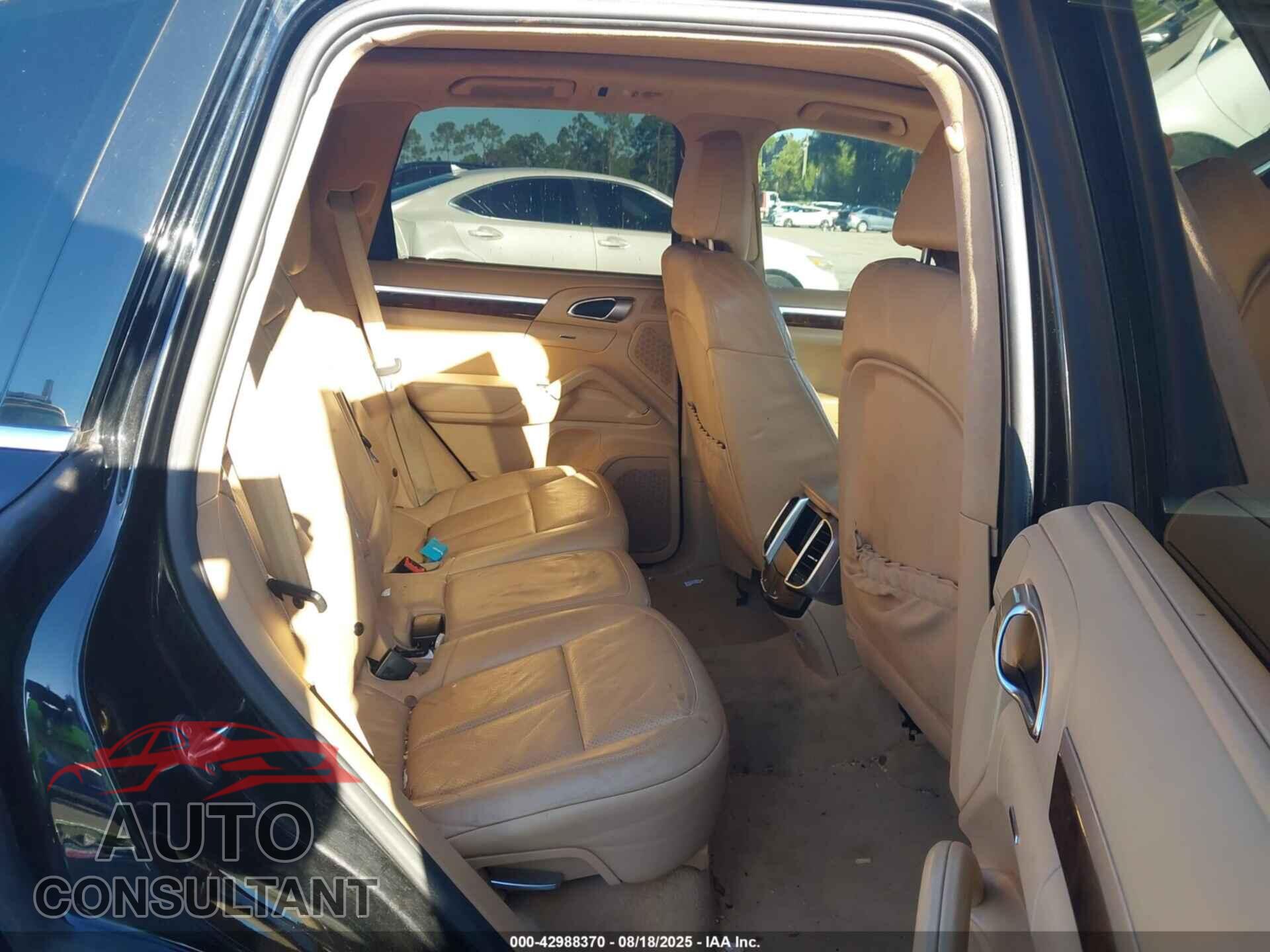 PORSCHE CAYENNE 2011 - WP1AB2A28BLA54494