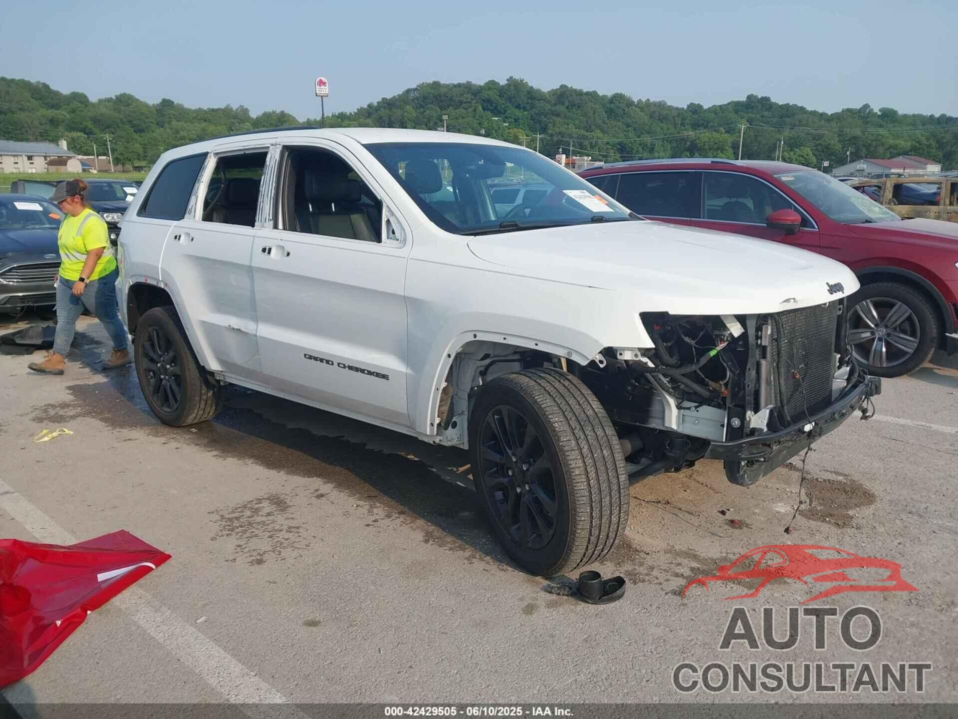 JEEP GRAND CHEROKEE 2018 - 1C4RJFAGXJC121900