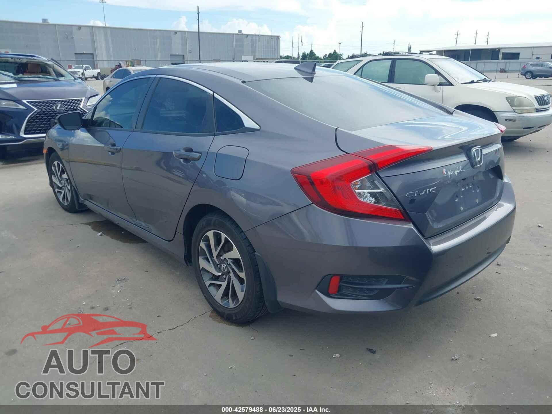 HONDA CIVIC 2018 - 19XFC2F70JE033672