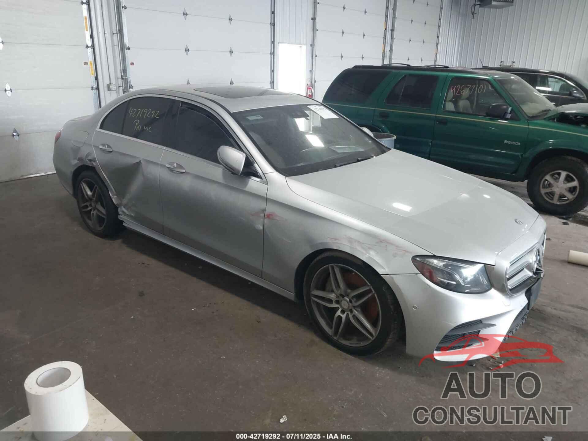 MERCEDES-BENZ E 300 2017 - WDDZF4KB1HA081629