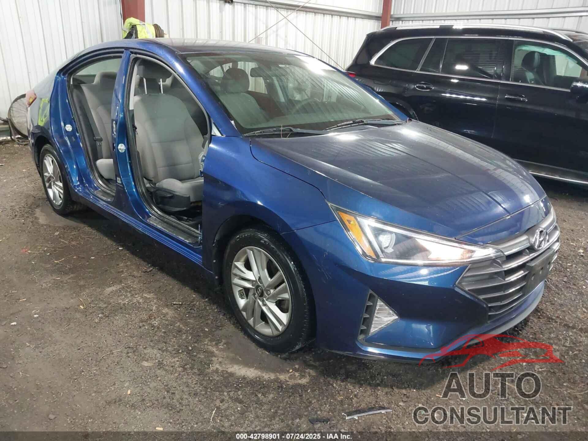 HYUNDAI ELANTRA 2019 - 5NPD84LF5KH454011