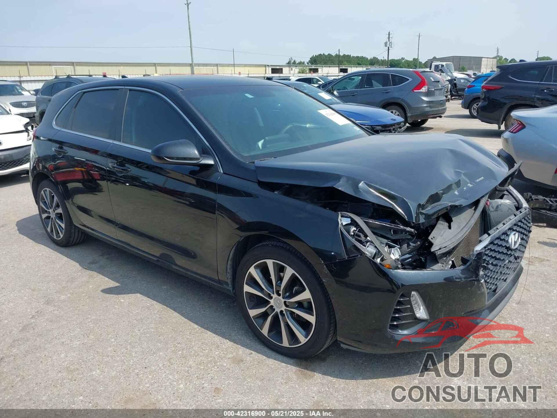 HYUNDAI ELANTRA GT 2018 - KMHH35LE0JU070778