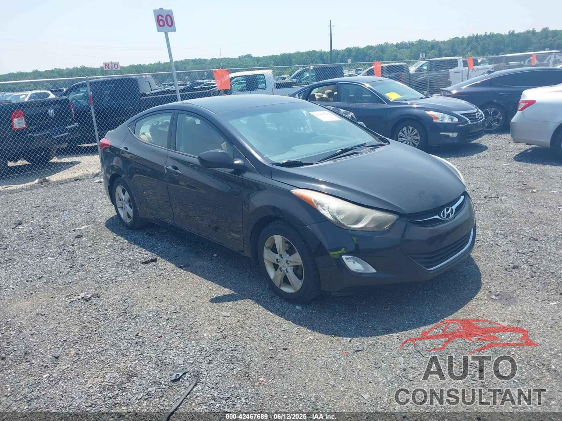 HYUNDAI ELANTRA 2013 - KMHDH4AE9DU795698