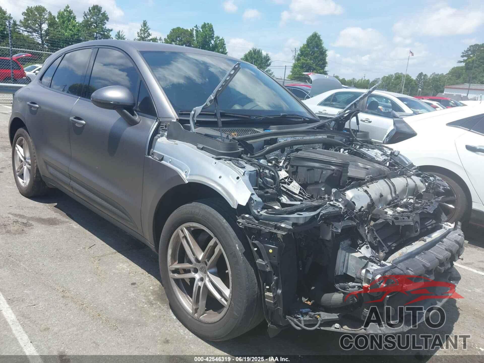 PORSCHE MACAN 2022 - WP1AA2A56NLB01975