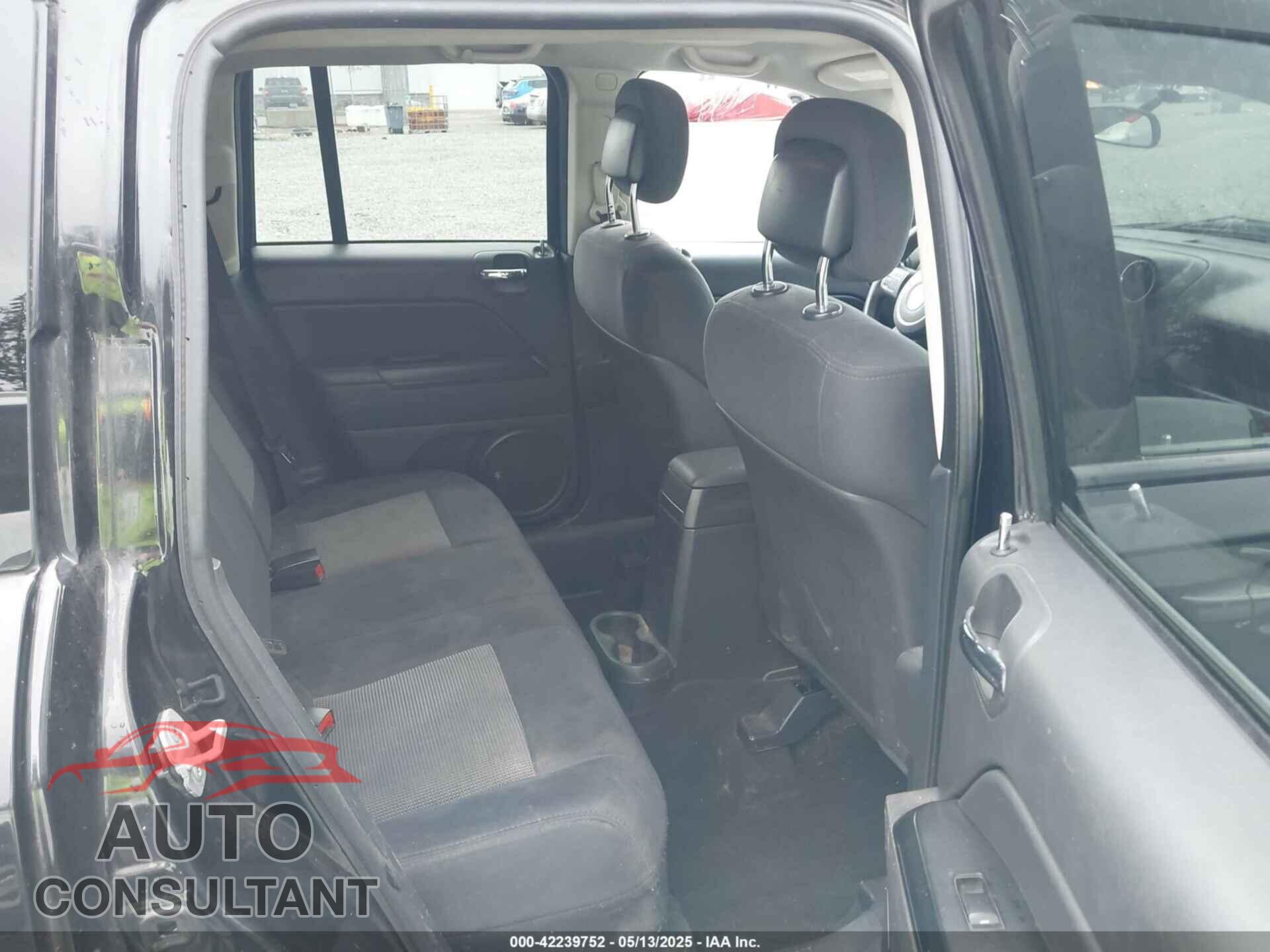 JEEP COMPASS 2011 - 1J4NT1FA0BD190441