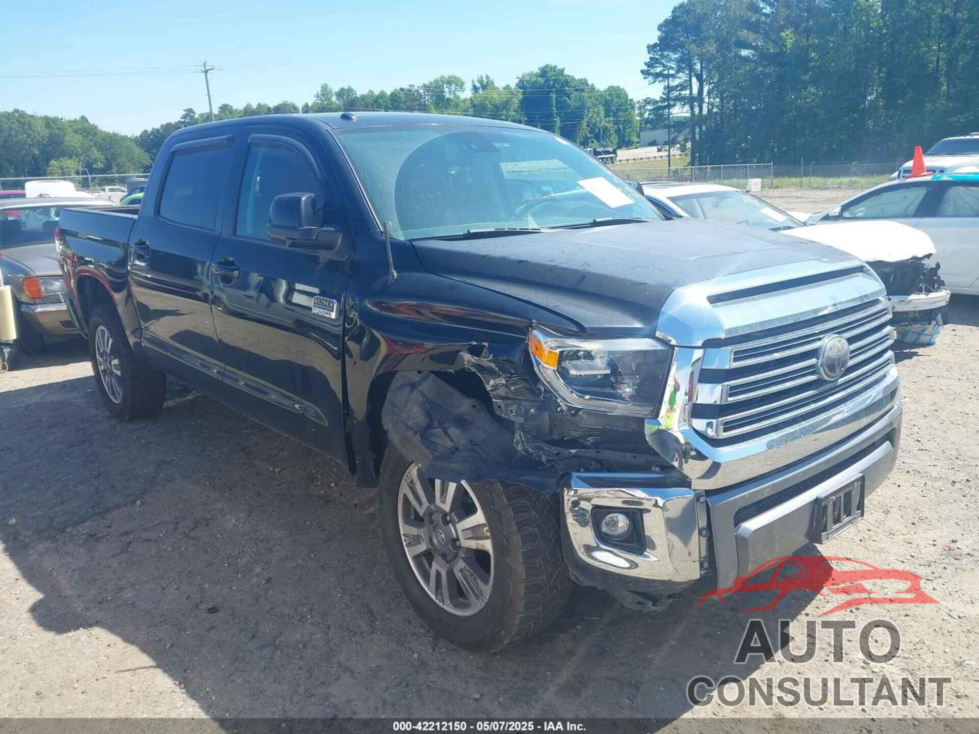 TOYOTA TUNDRA 2019 - 5TFAY5F17KX825862