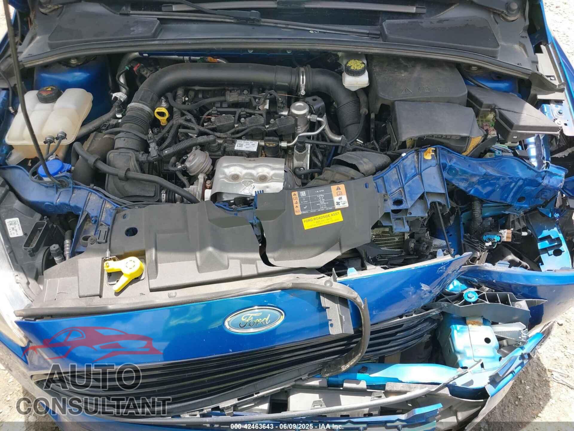 FORD FOCUS 2018 - 1FADP3FE8JL238024