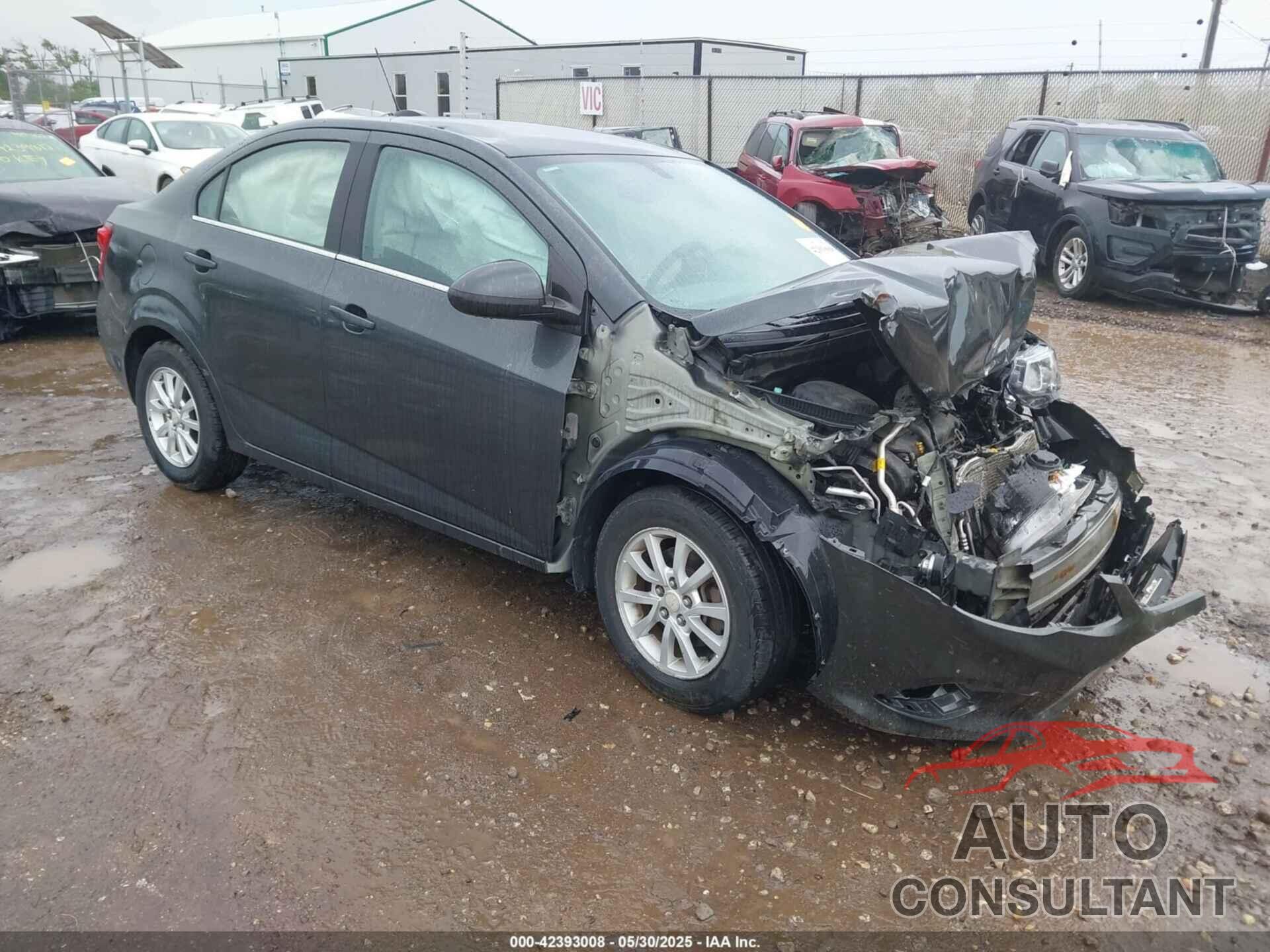 CHEVROLET SONIC 2017 - 1G1JD5SH9H4104699