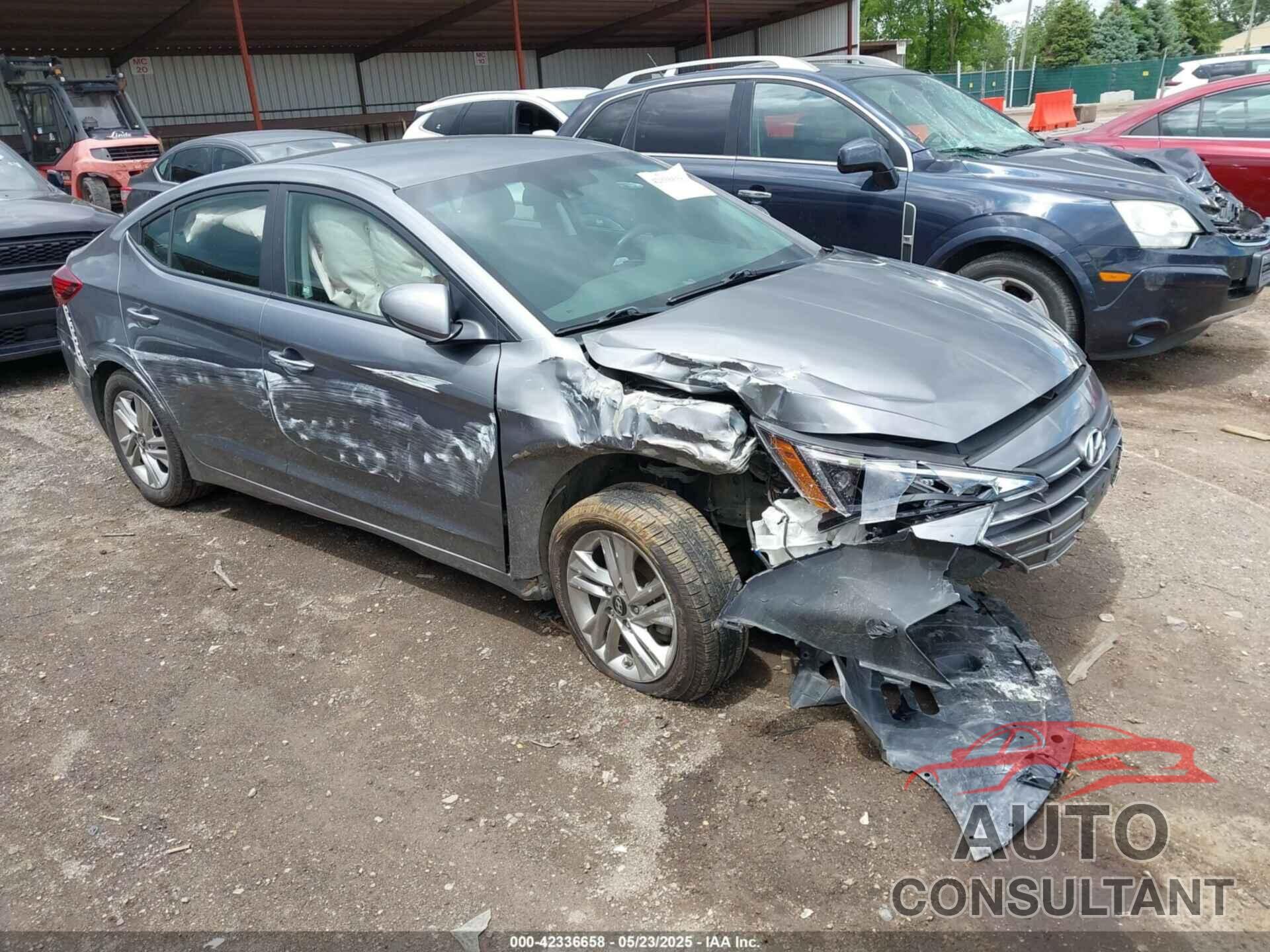 HYUNDAI ELANTRA 2019 - 5NPD84LF7KH422483