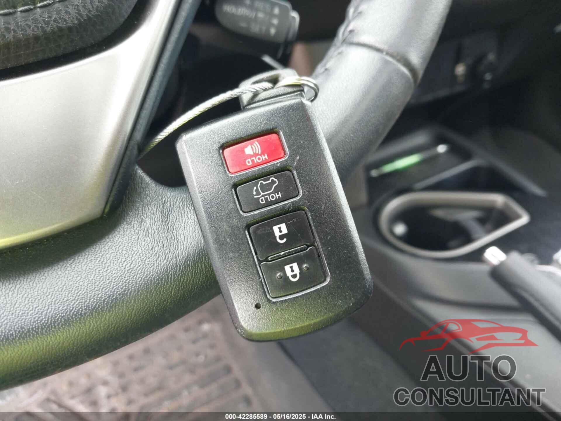 TOYOTA RAV4 2017 - 2T3YFREV8HW398074