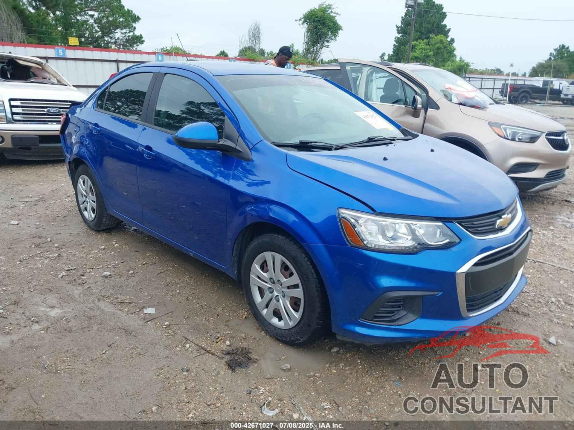 CHEVROLET SONIC 2019 - 1G1JB5SBXK4110679