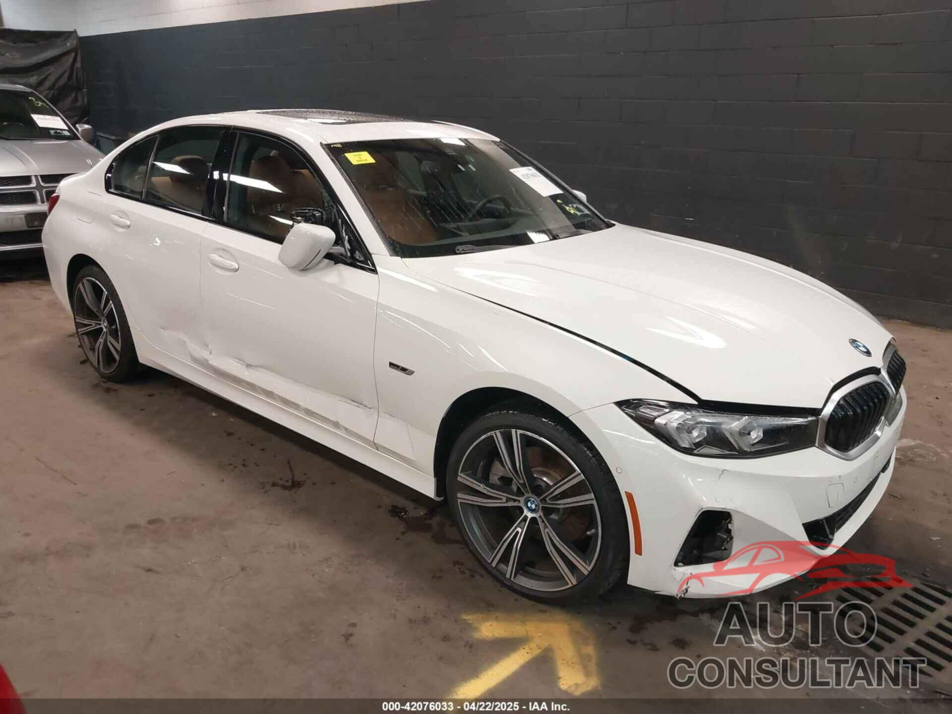 BMW 3 SERIES 2023 - 3MW39FS05P8D20575