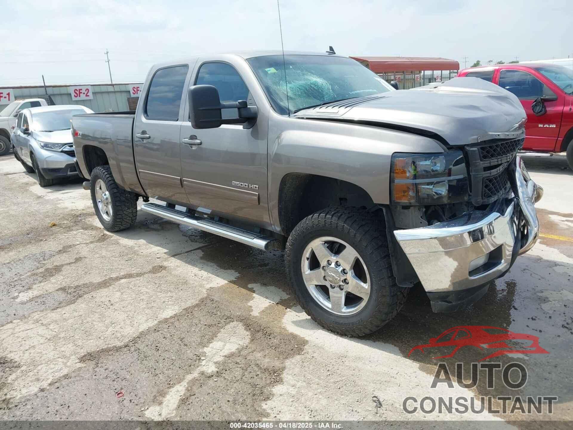 CHEVROLET SILVERADO 2500HD 2013 - 1GC1KYE83DF211143