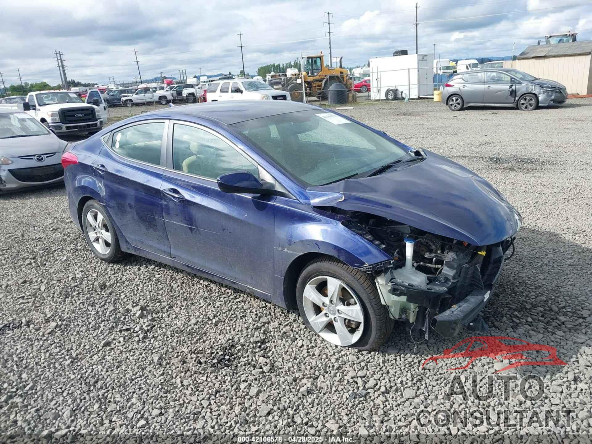 HYUNDAI ELANTRA 2013 - 5NPDH4AE3DH443506