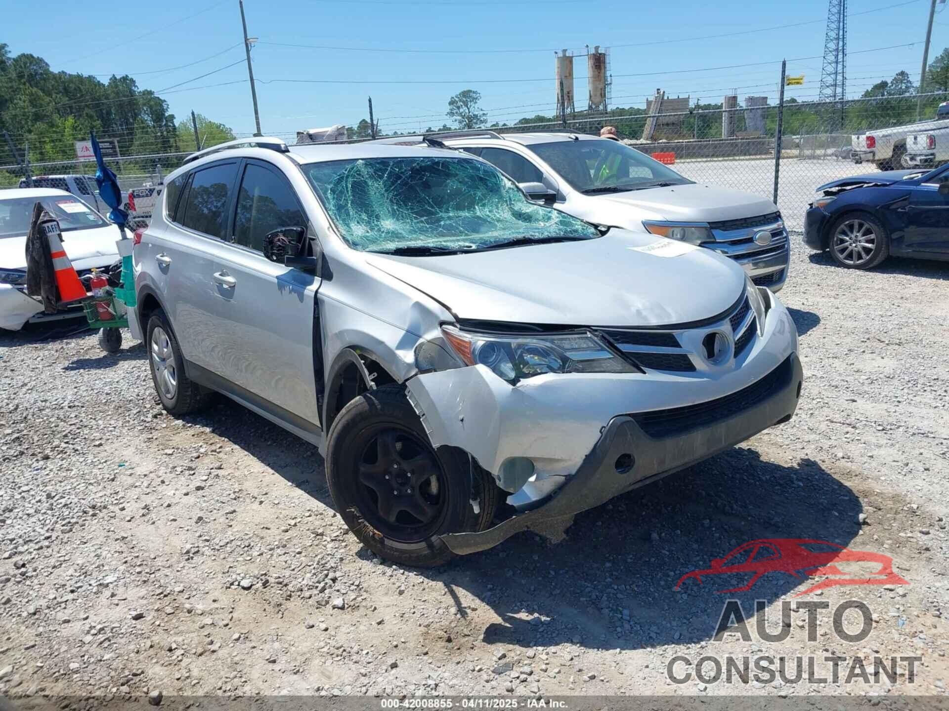 TOYOTA RAV4 2015 - JTMZFREV3FJ043670