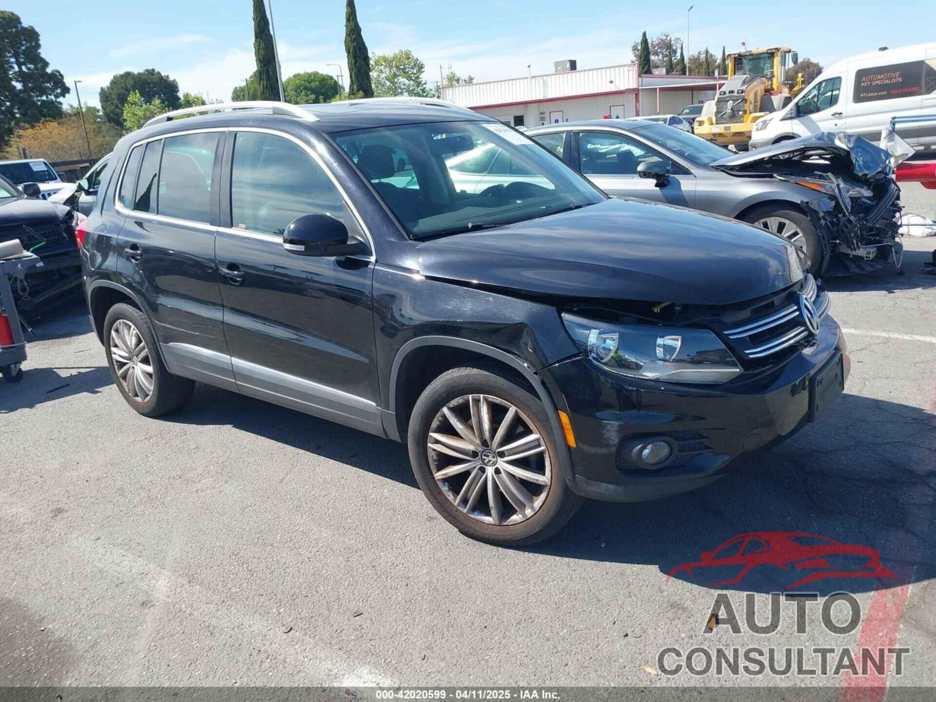VOLKSWAGEN TIGUAN 2015 - WVGAV7AX5FW509612