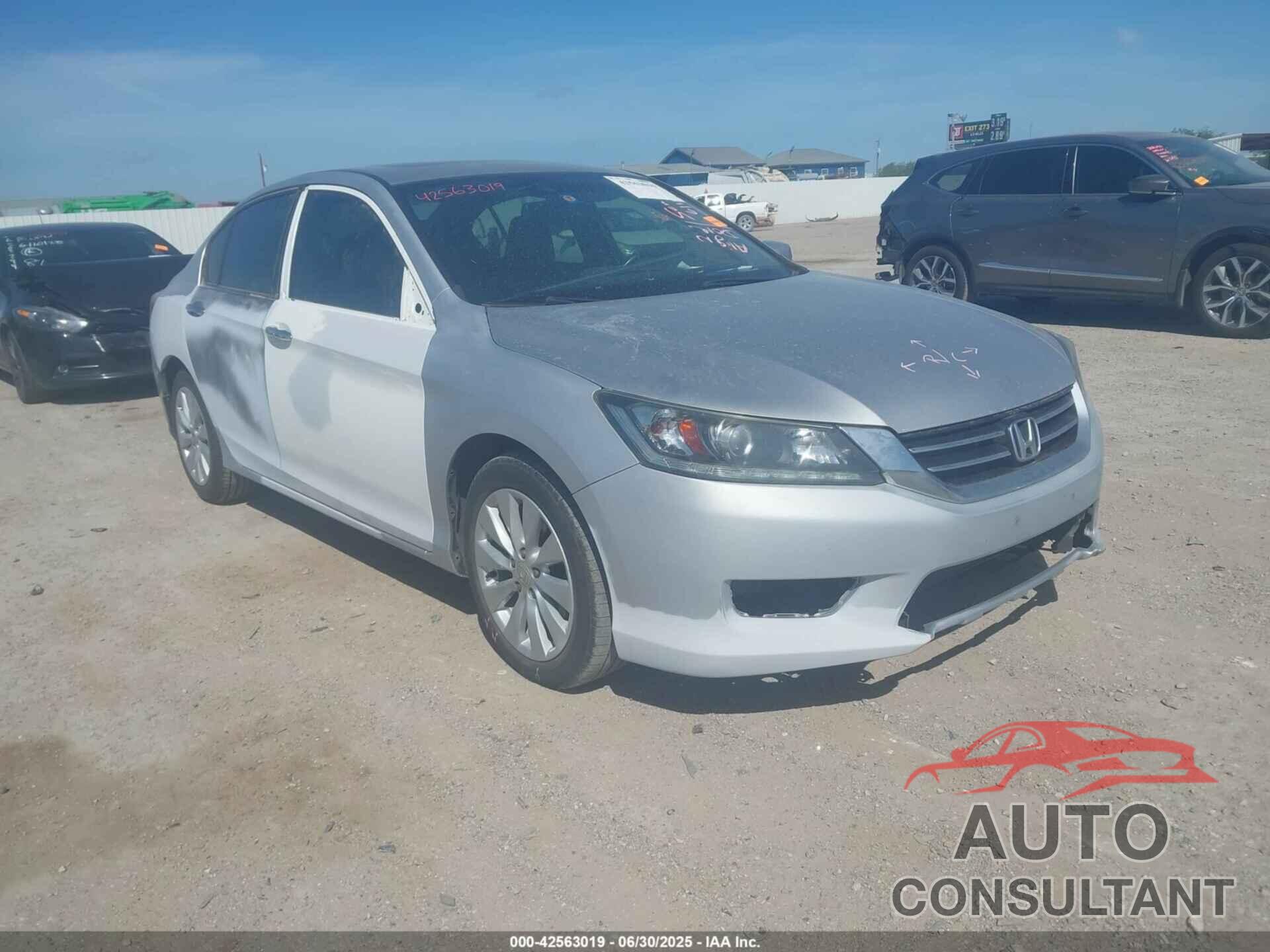 HONDA ACCORD 2014 - 1HGCR3F80EA035643