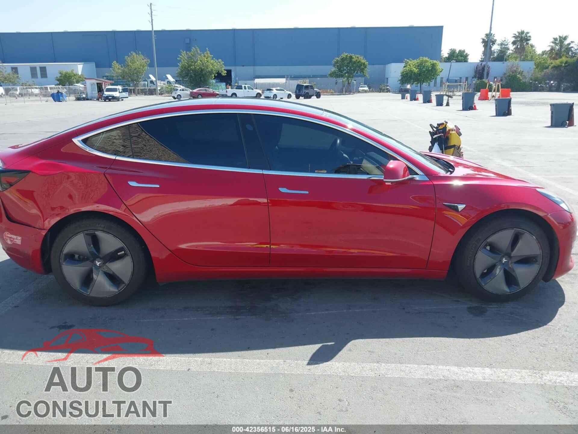 TESLA MODEL 3 2018 - 5YJ3E1EA5JF039997