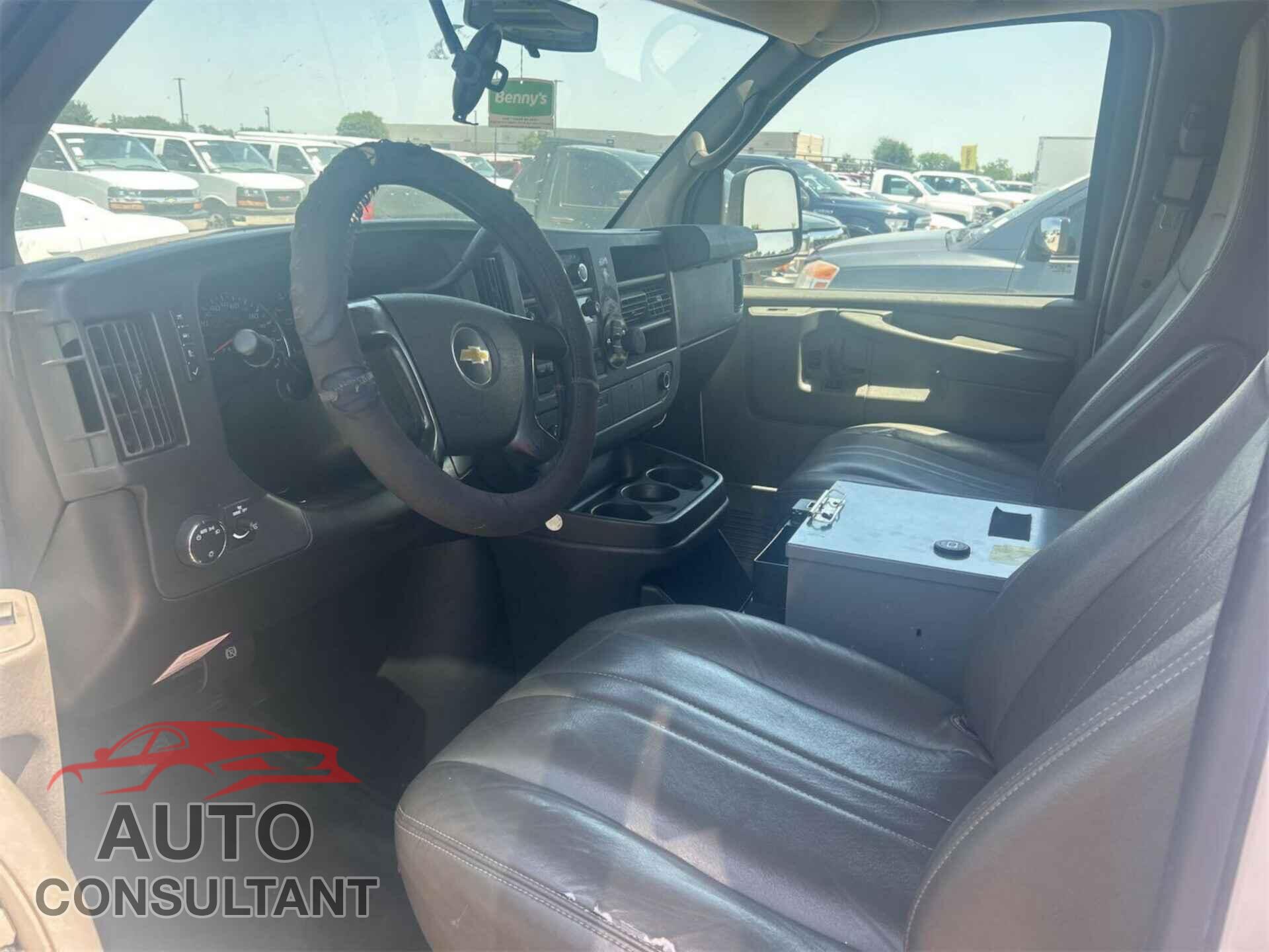 CHEVROLET EXPRESS 1500 2014 - 1GCSGAFX4E1127463