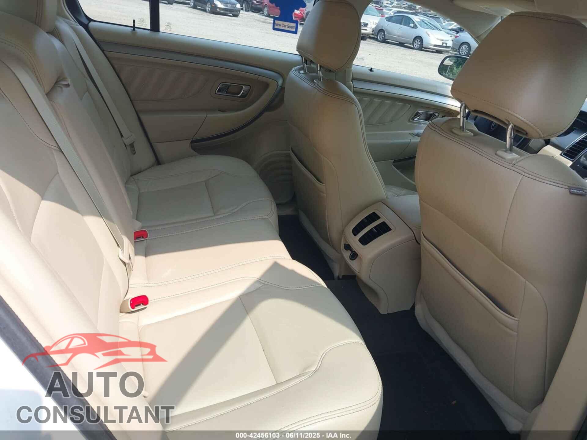 FORD TAURUS 2014 - 1FAHP2E82EG128446