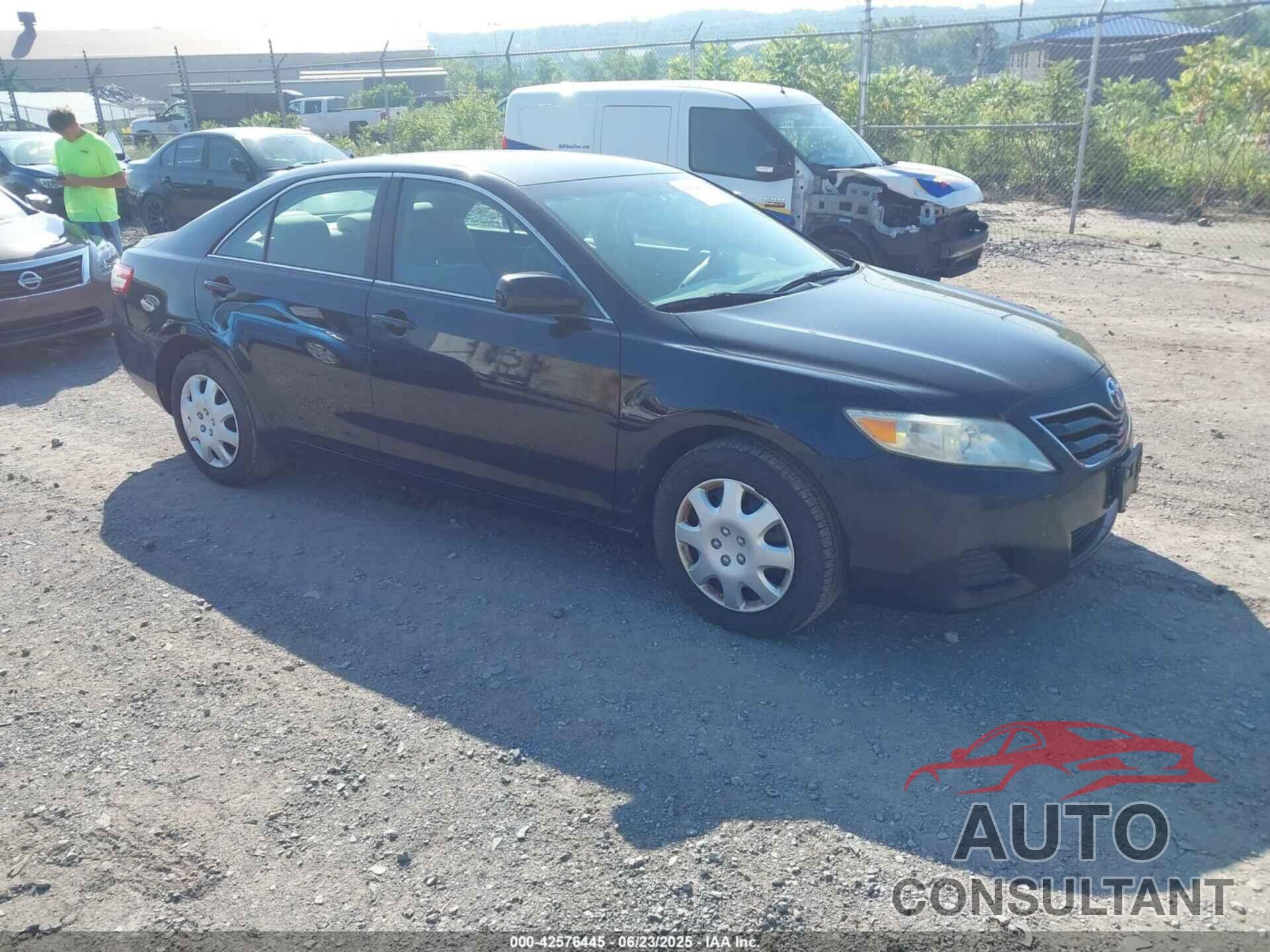TOYOTA CAMRY 2011 - 4T1BF3EK2BU174758