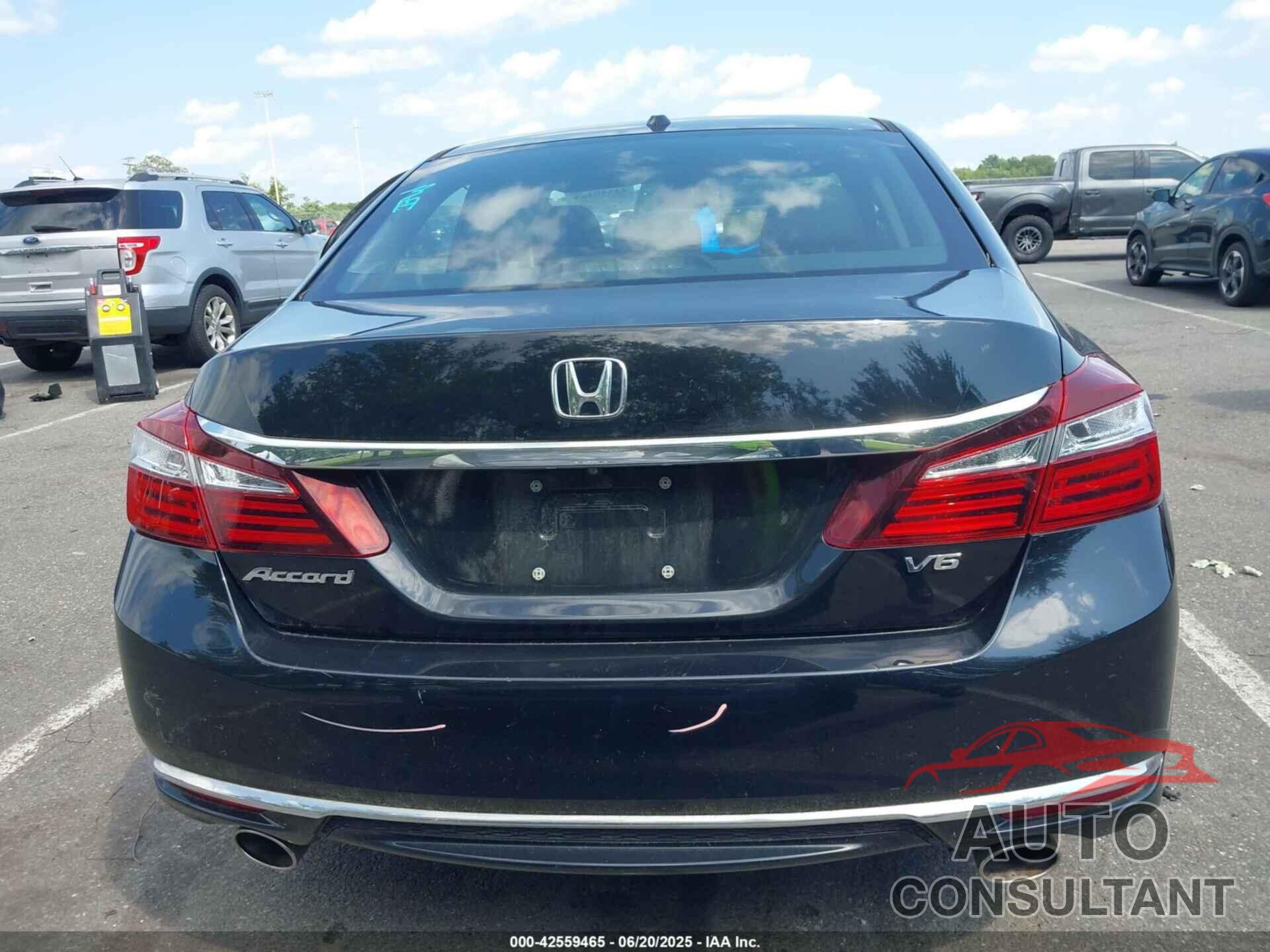 HONDA ACCORD 2017 - 1HGCR3F8XHA037758