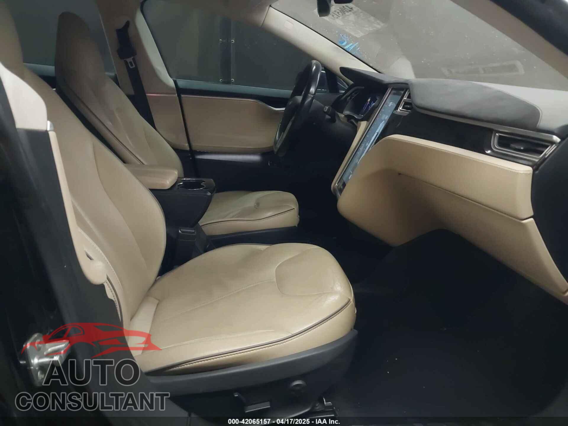 TESLA MODEL S 2014 - 5YJSA1H11EFP56406