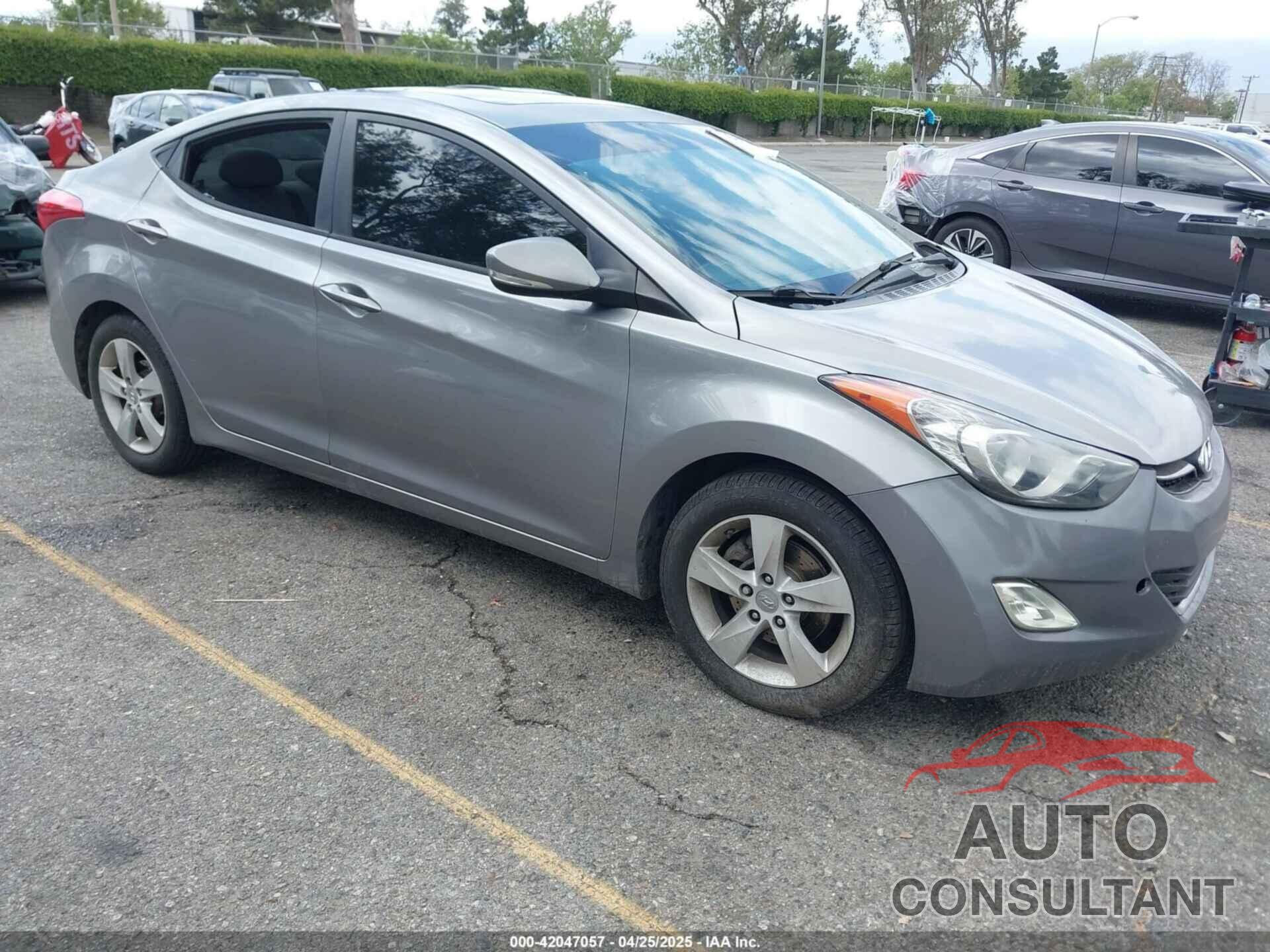 HYUNDAI ELANTRA 2011 - KMHDH4AE1BU117248