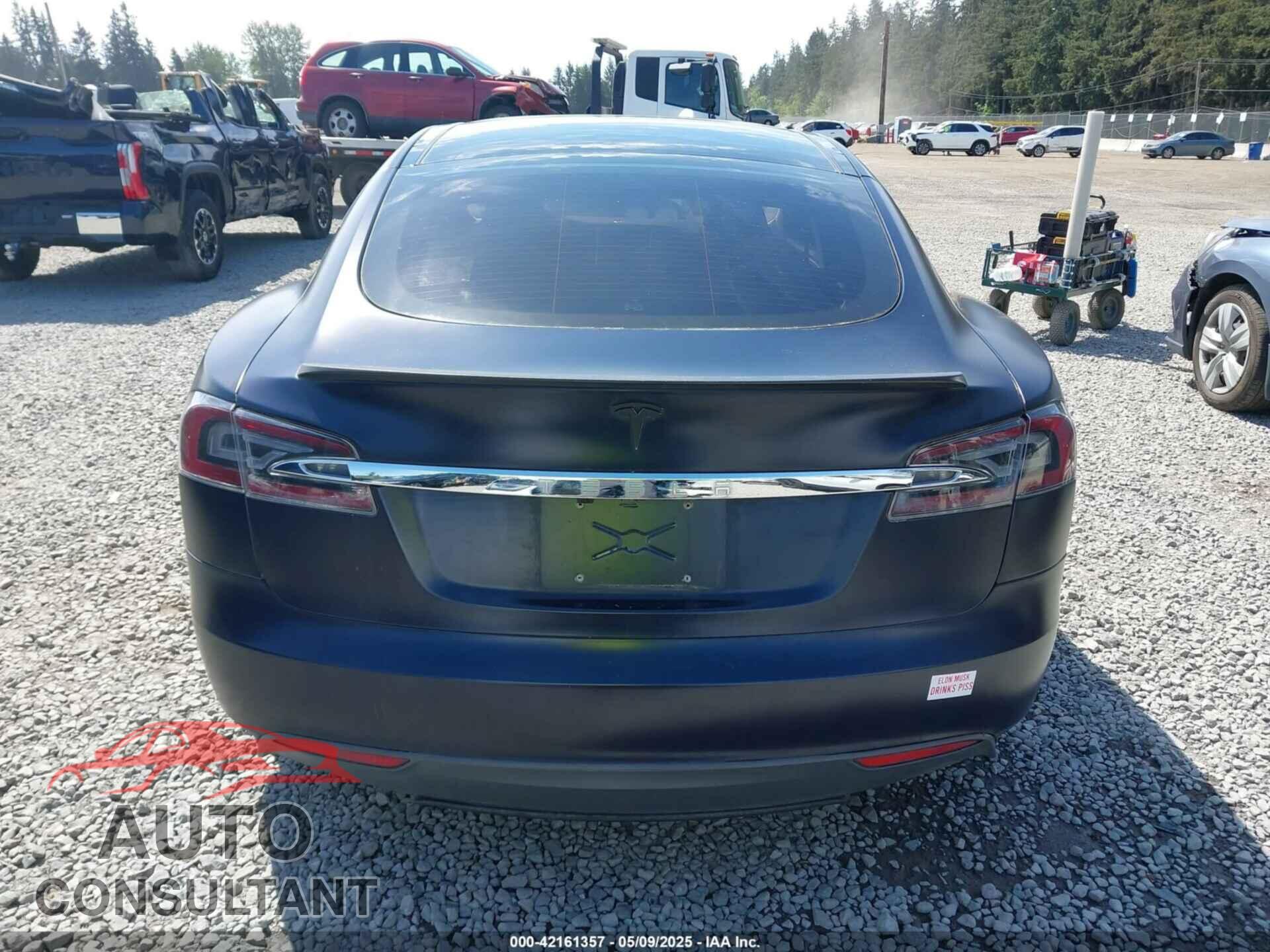 TESLA MODEL S 2013 - 5YJSA1DP2DFP06669