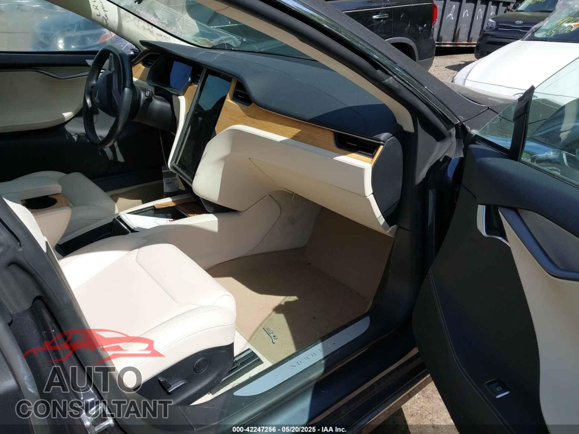 TESLA MODEL S 2018 - 5YJSA1E24JF292518