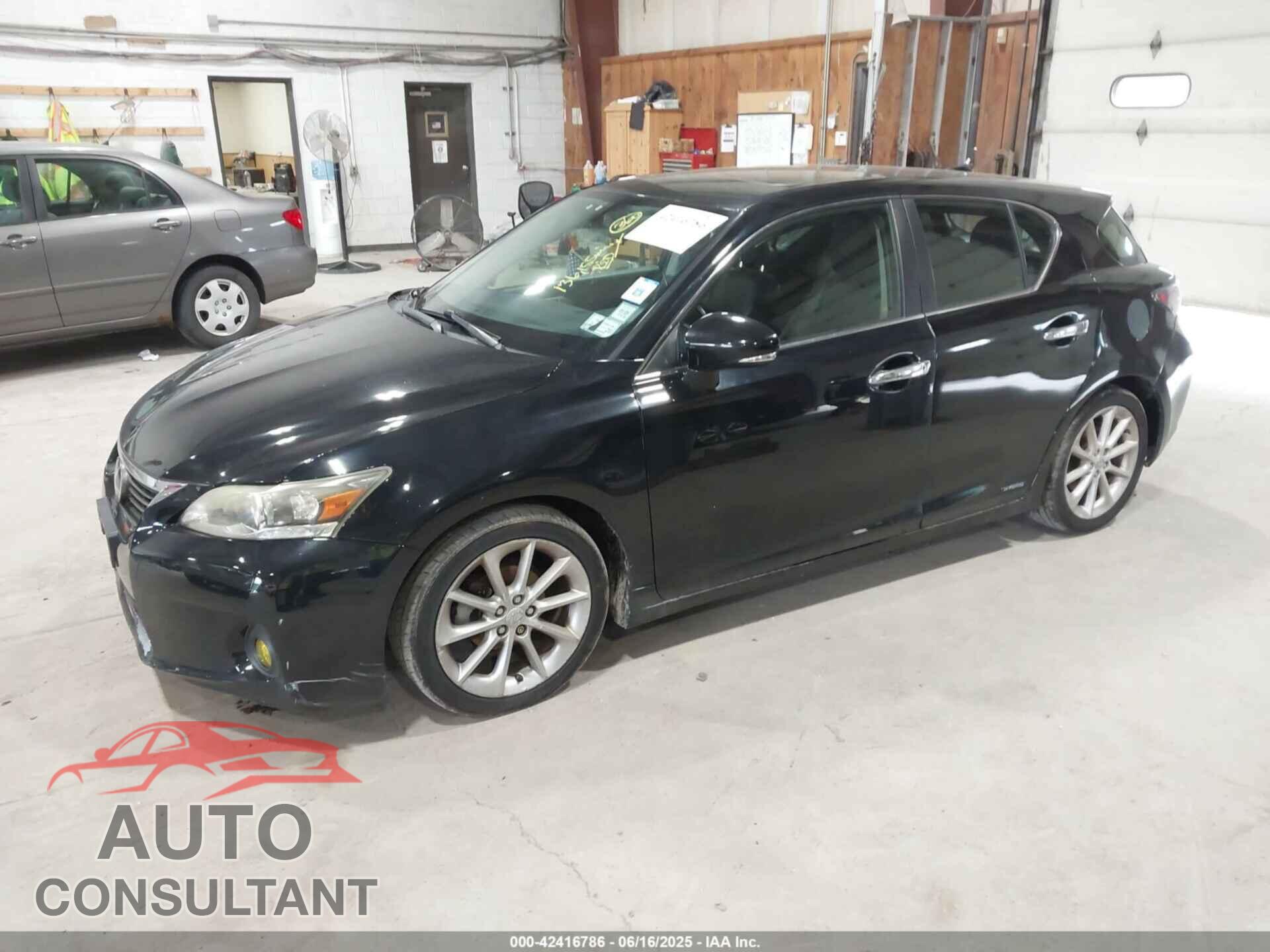LEXUS CT 200H 2011 - JTHKD5BH9B2032013