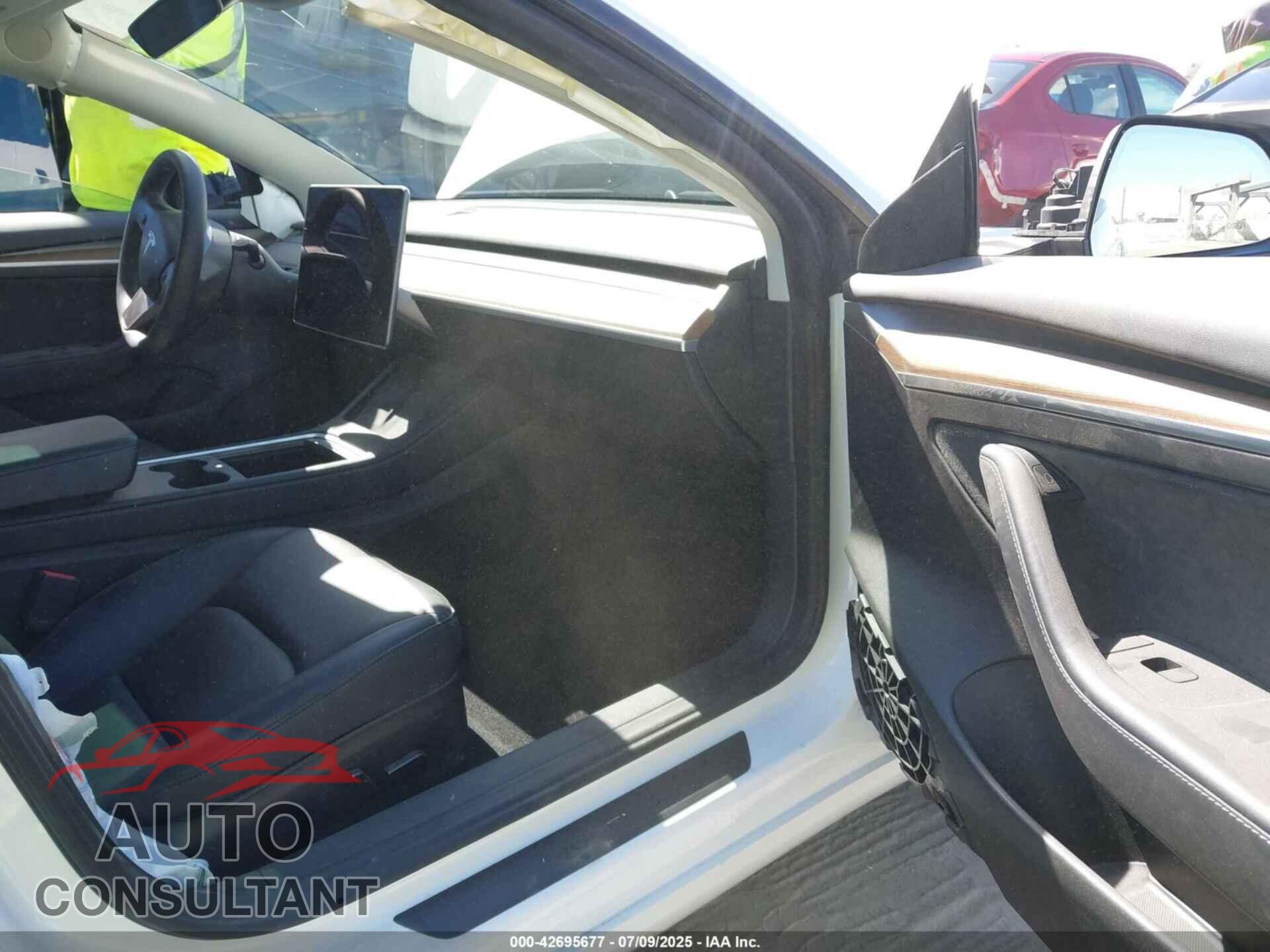 TESLA MODEL 3 2023 - 5YJ3E1EBXPF416194