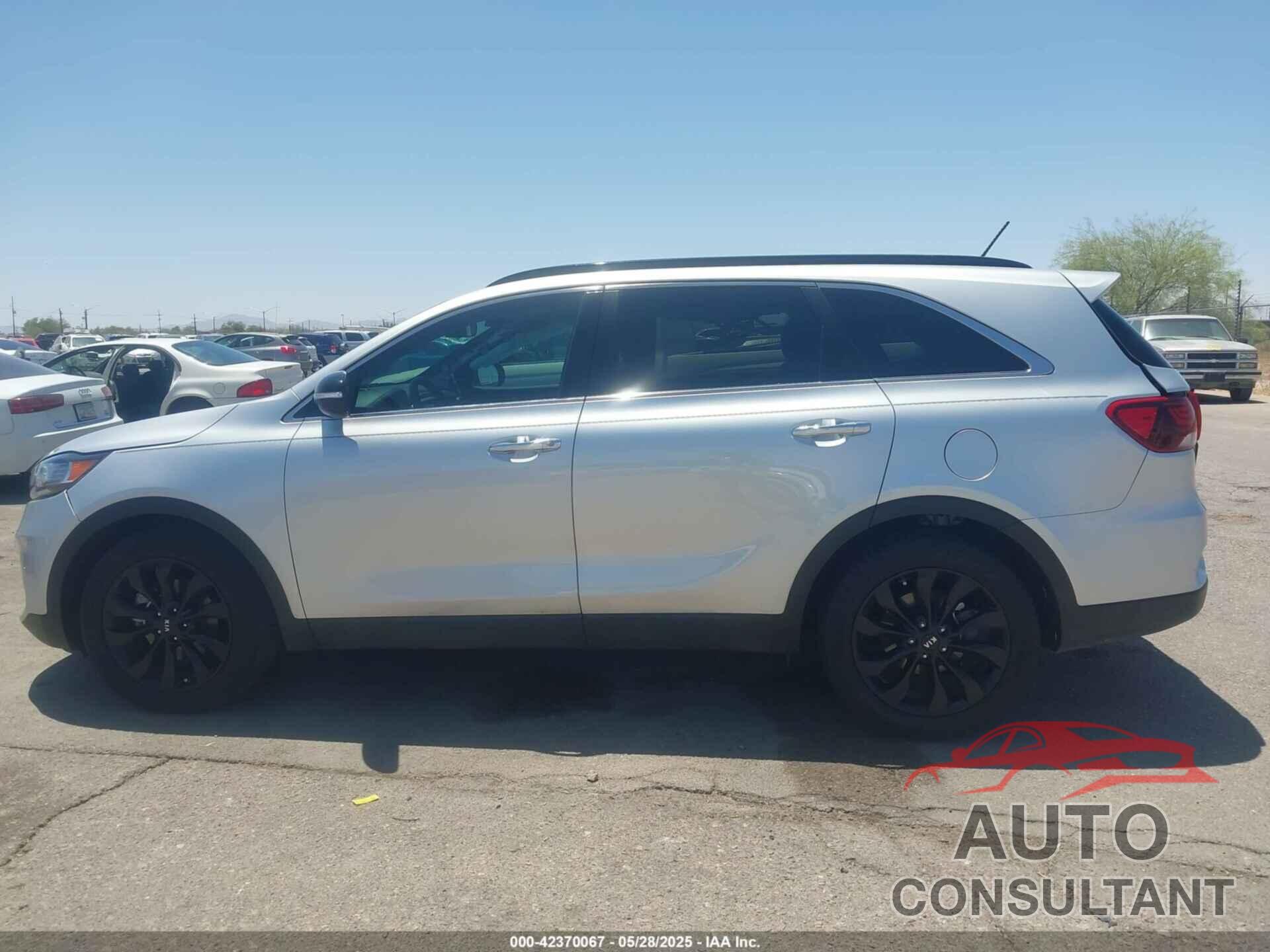 KIA SORENTO 2019 - 5XYPG4A58KG597729