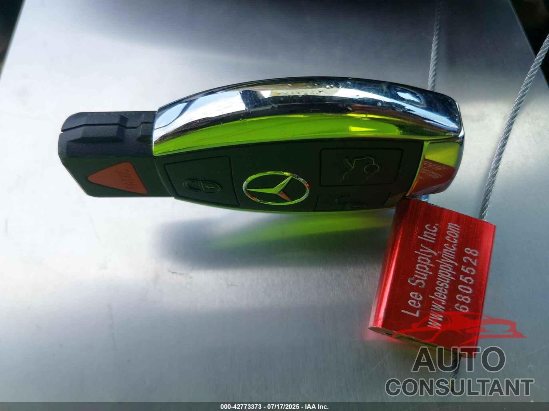 MERCEDES-BENZ C 300 2015 - 55SWF4KB4FU008142