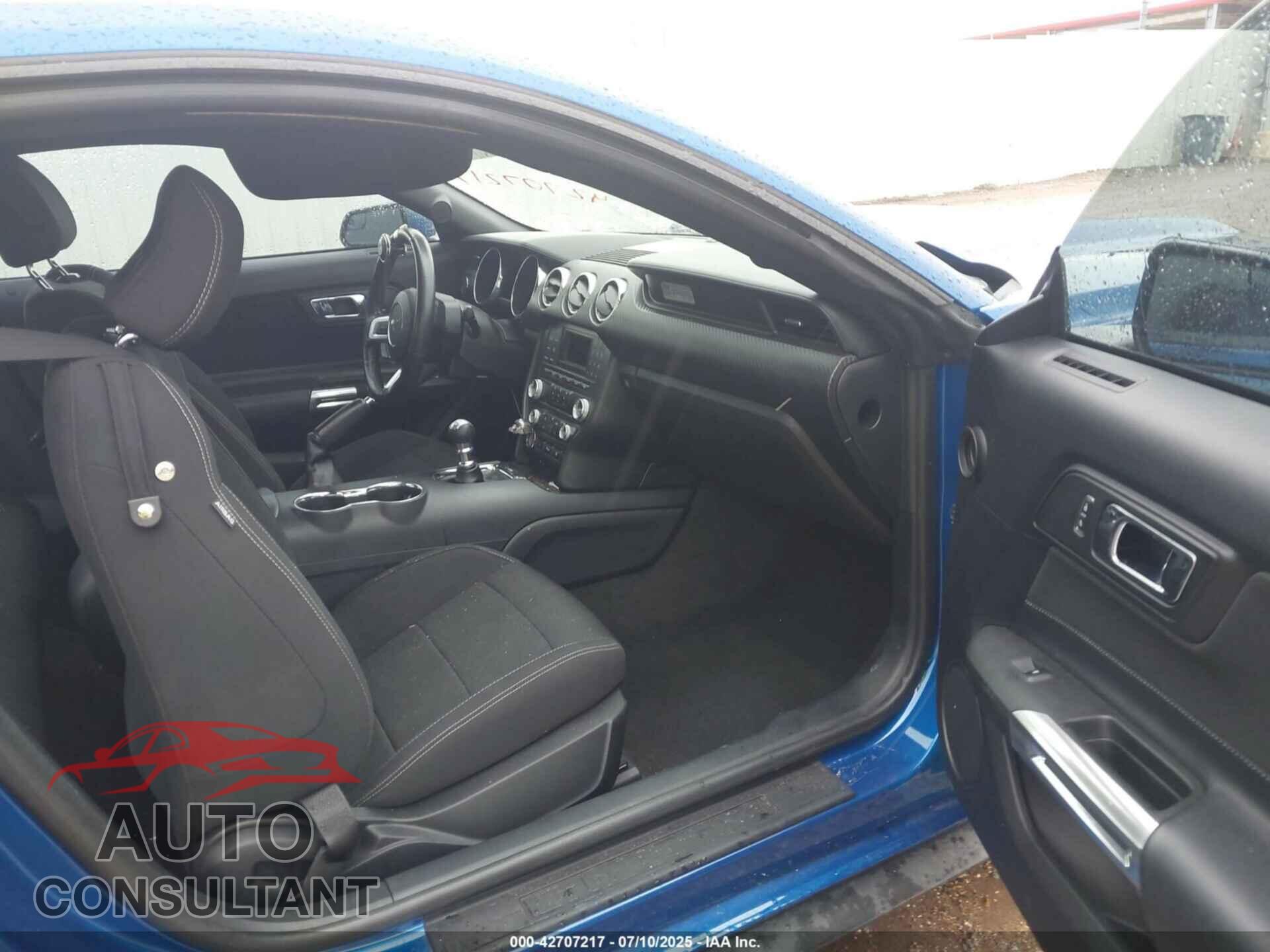 FORD MUSTANG 2017 - 1FA6P8AM6H5275527