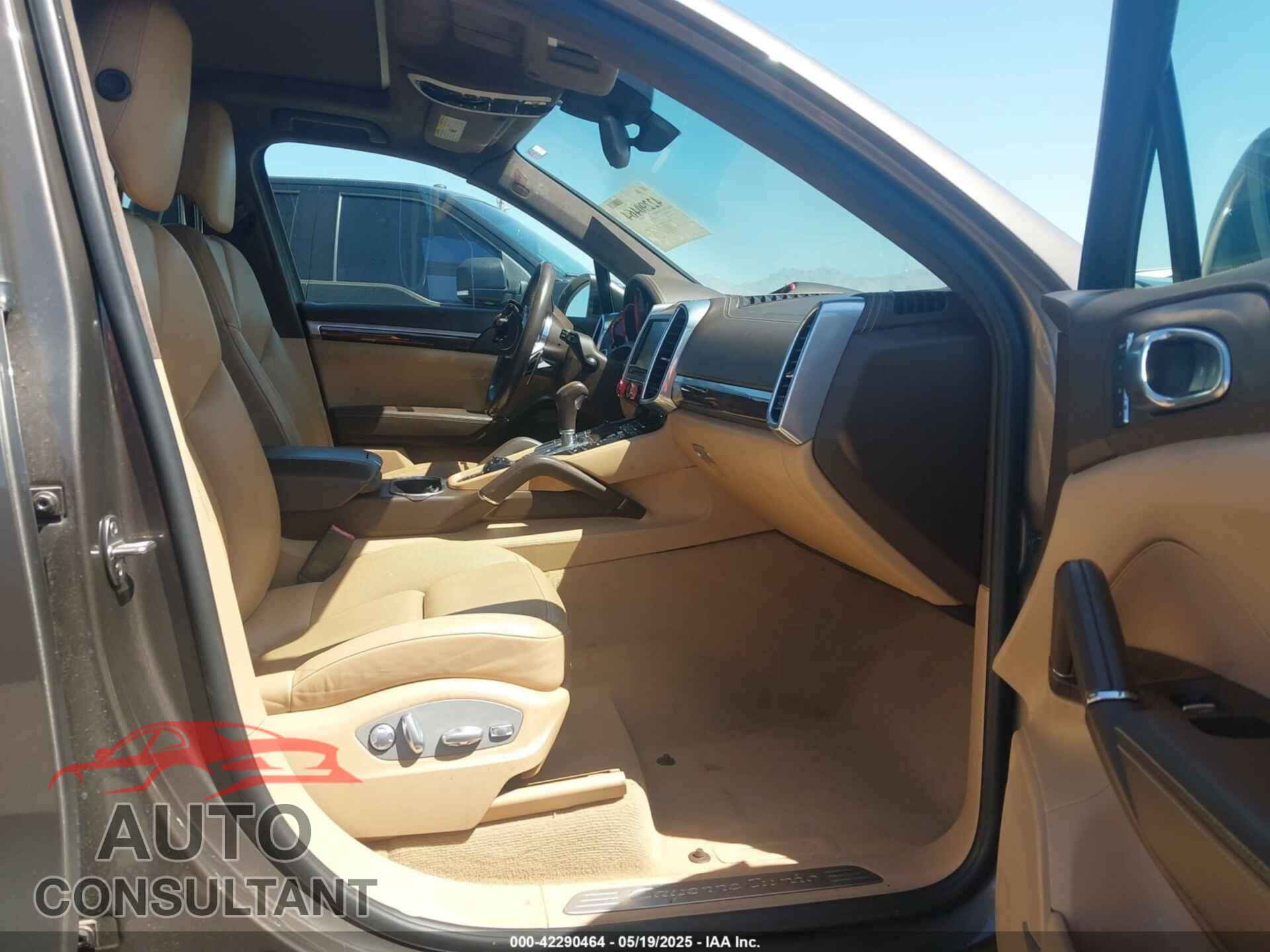 PORSCHE CAYENNE 2015 - WP1AC2A27FLA82984