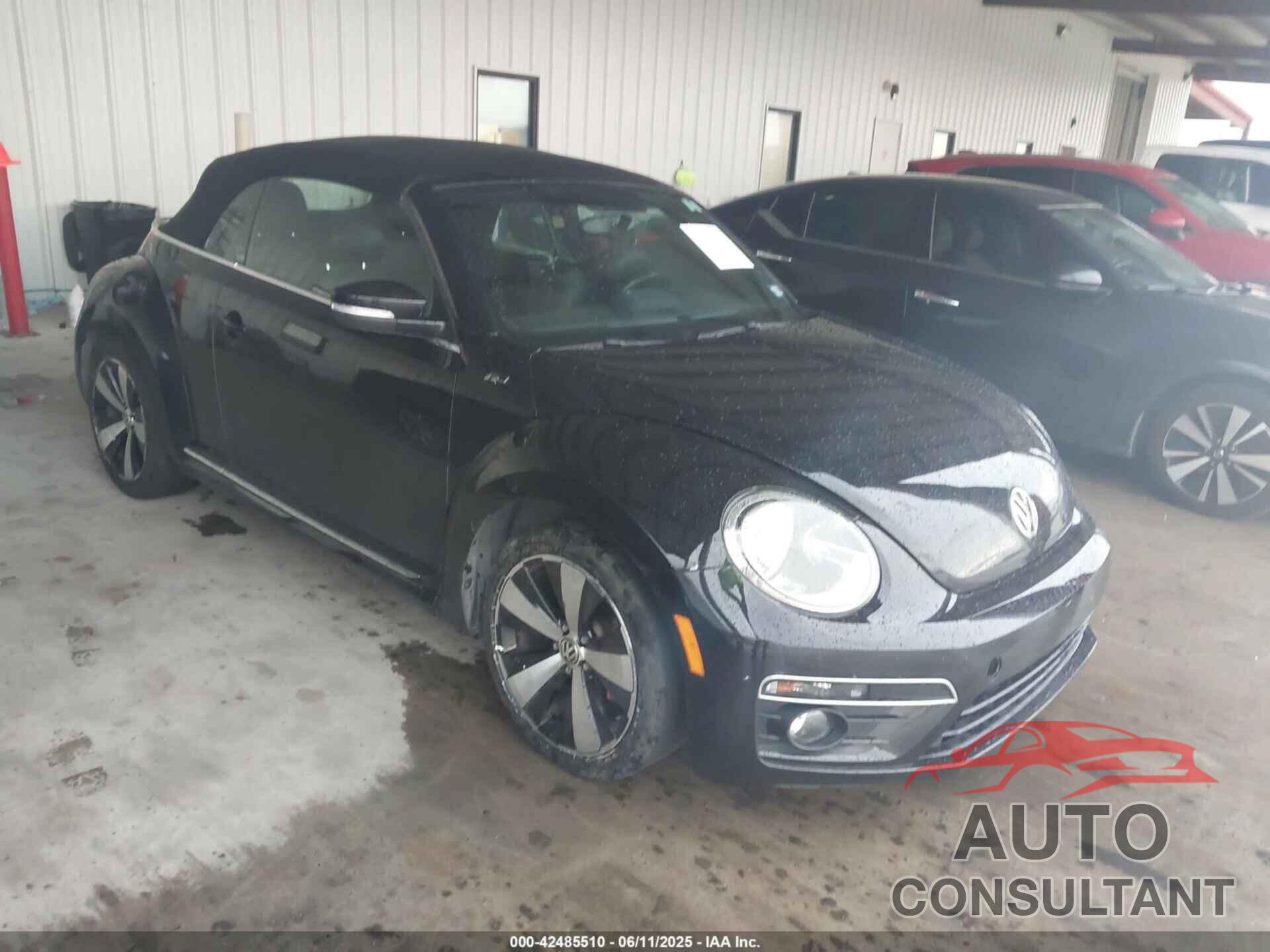 VOLKSWAGEN BEETLE 2014 - 3VW7S7ATXEM804382