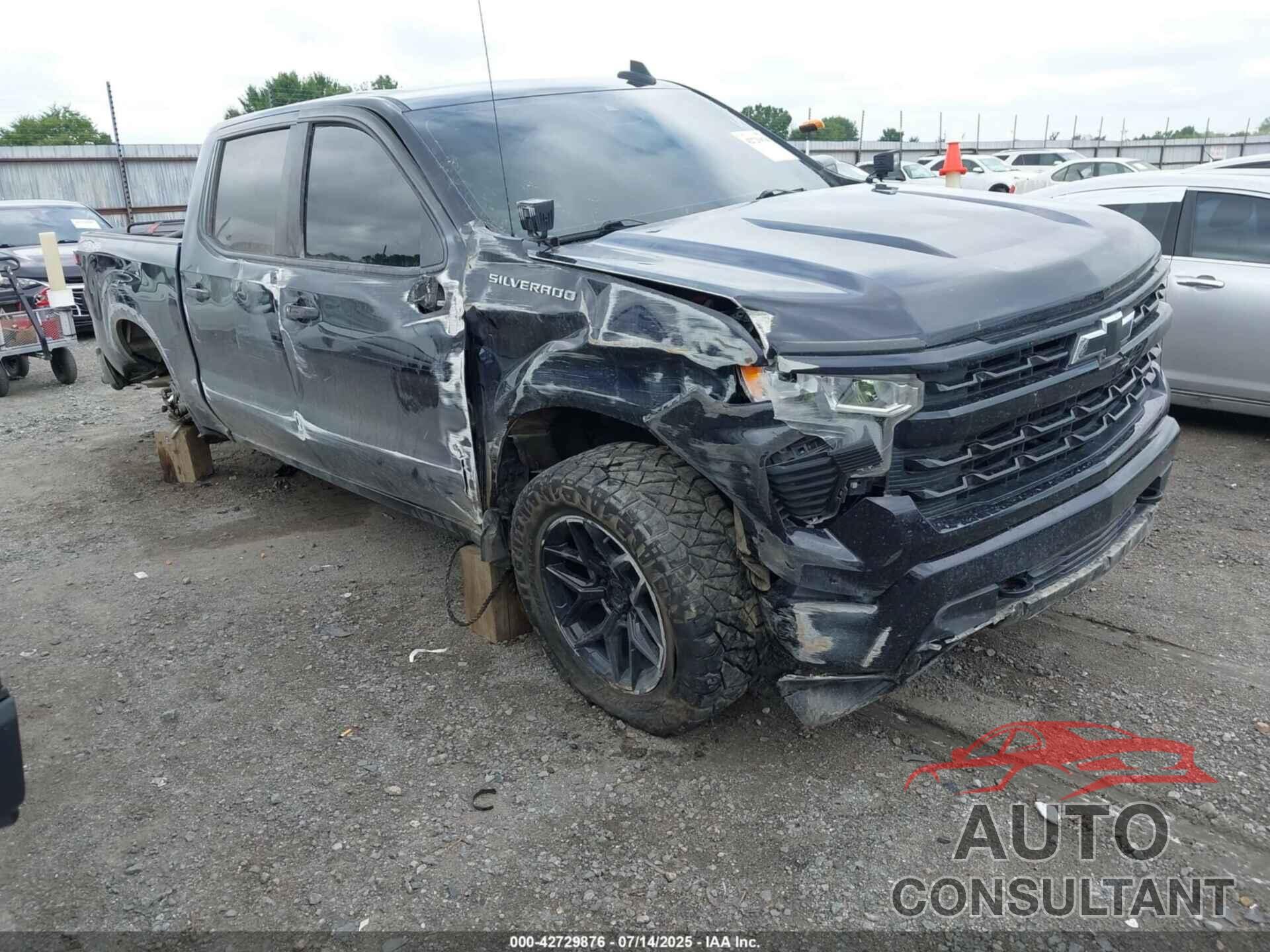 CHEVROLET SILVERADO 1500 2024 - 1GCUDEEDXRZ375269
