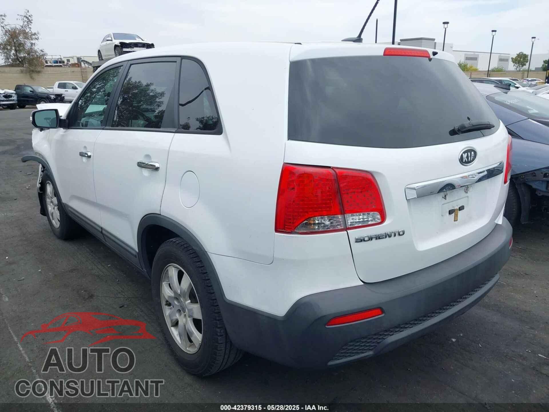 KIA SORENTO 2012 - 5XYKT3A17CG308564