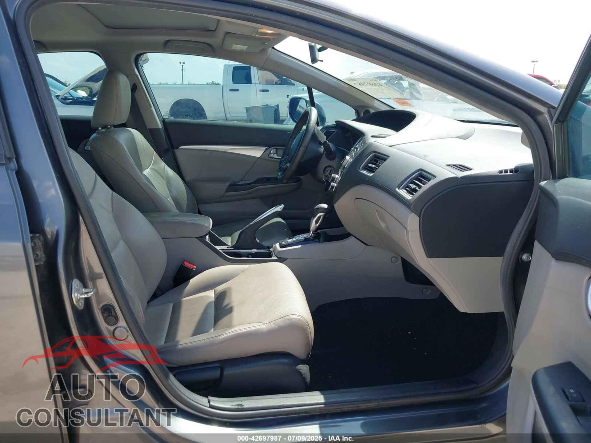 HONDA CIVIC 2013 - 19XFB2F90DE080421