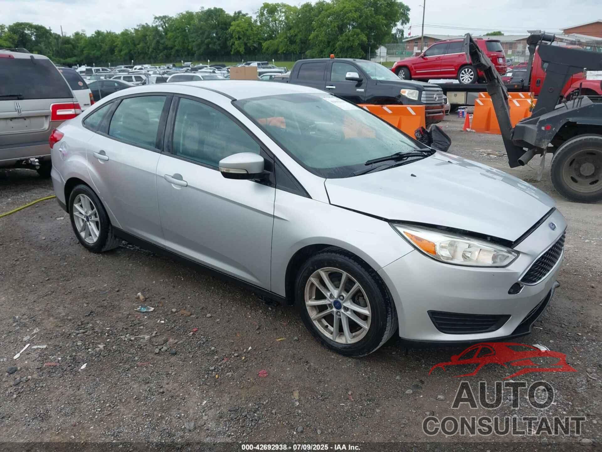 FORD FOCUS 2017 - 1FADP3F29HL222057