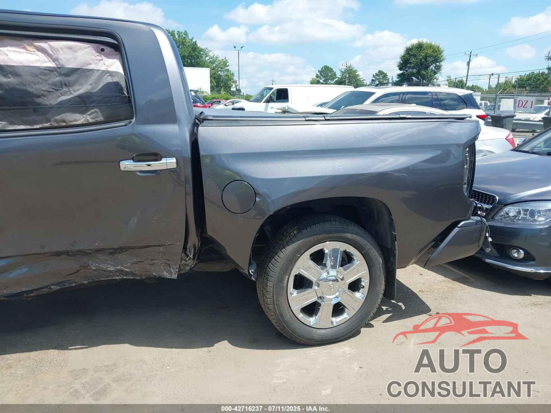 TOYOTA TUNDRA 2016 - 5TFAY5F15GX501283