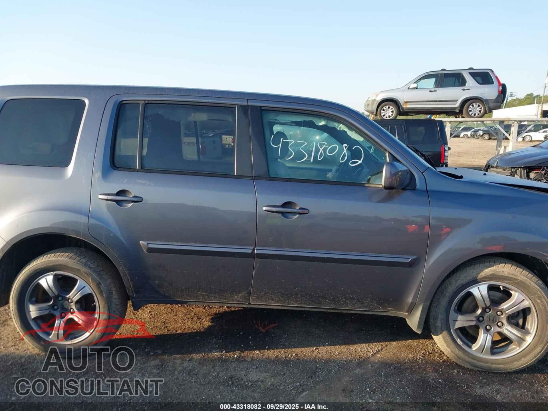 HONDA PILOT 2015 - 5FNYF3H37FB032570
